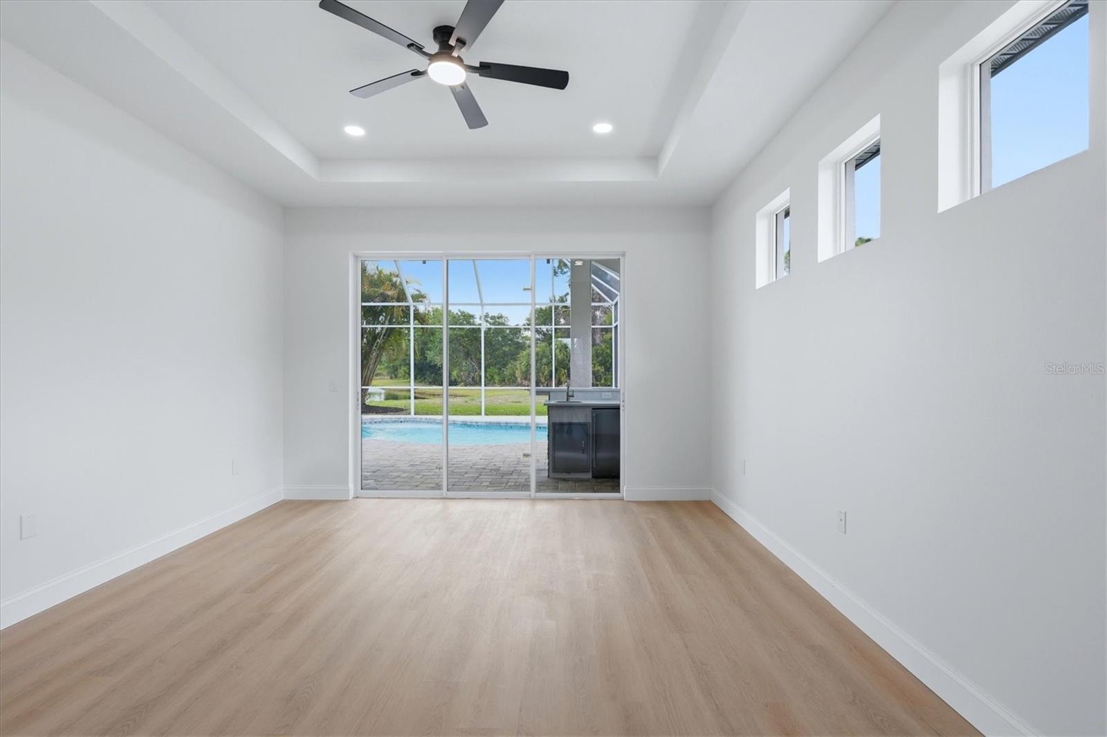 Image 18 of 59 For 8115 Planters Knoll Terrace