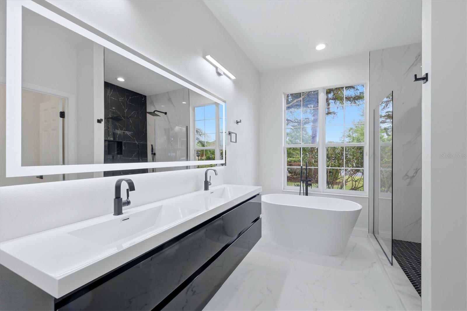 Image 20 of 59 For 8115 Planters Knoll Terrace