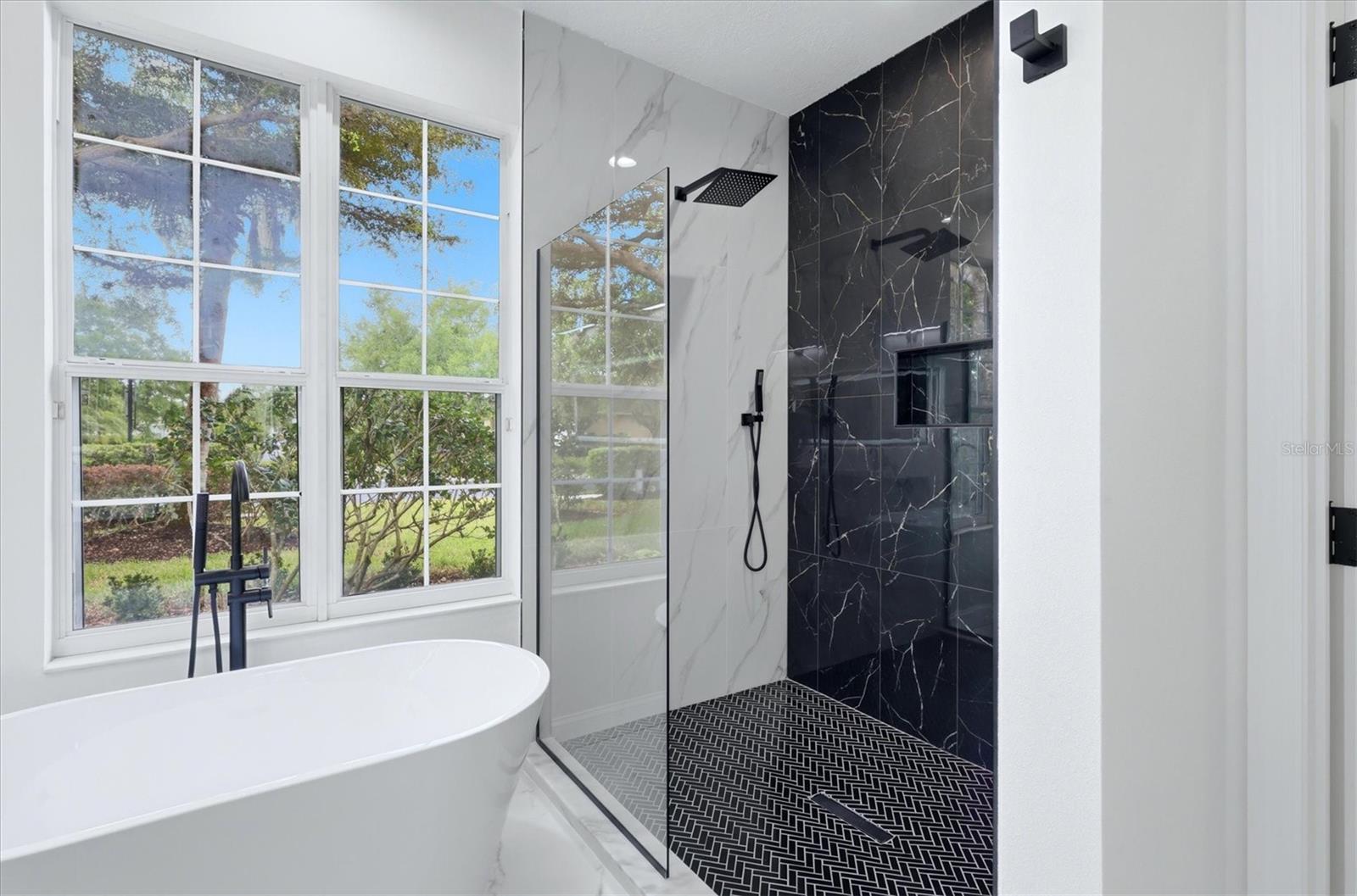 Image 21 of 59 For 8115 Planters Knoll Terrace