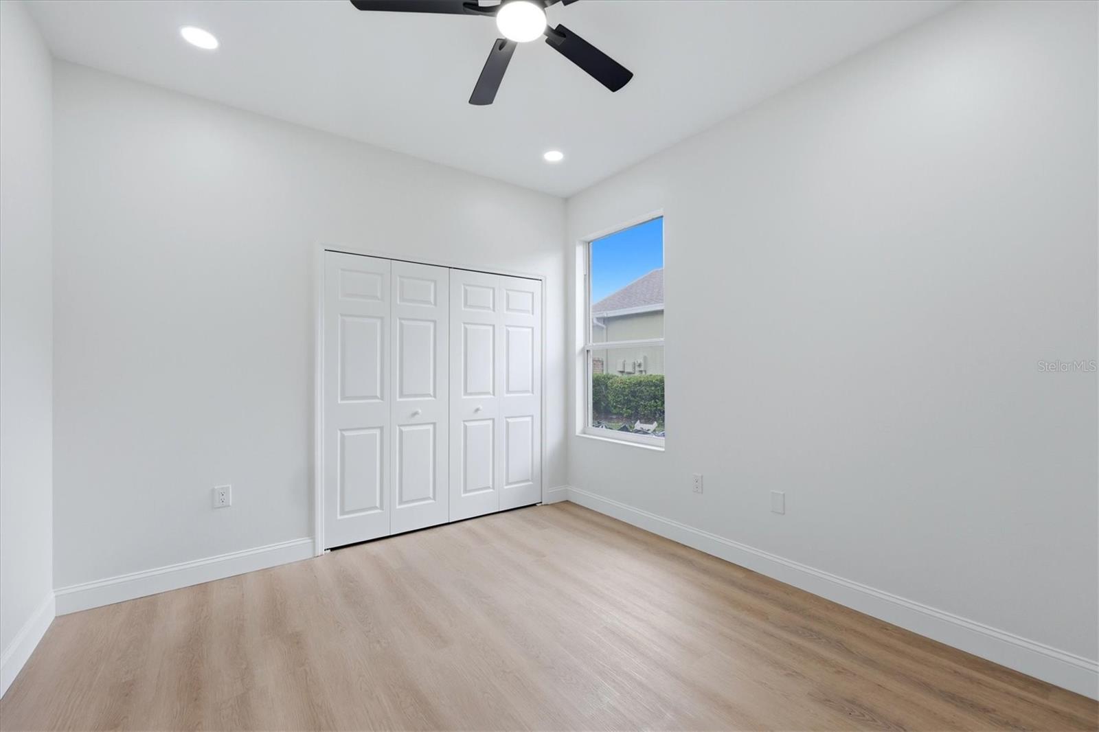 Image 23 of 59 For 8115 Planters Knoll Terrace