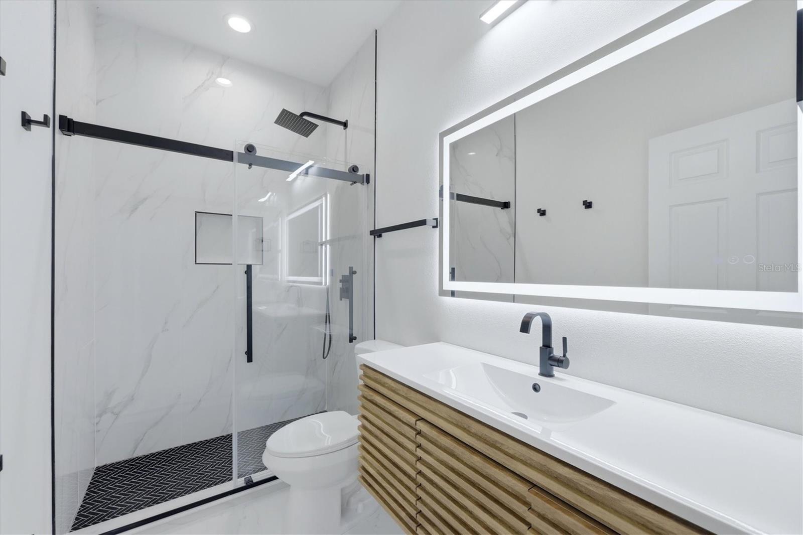 Image 25 of 59 For 8115 Planters Knoll Terrace