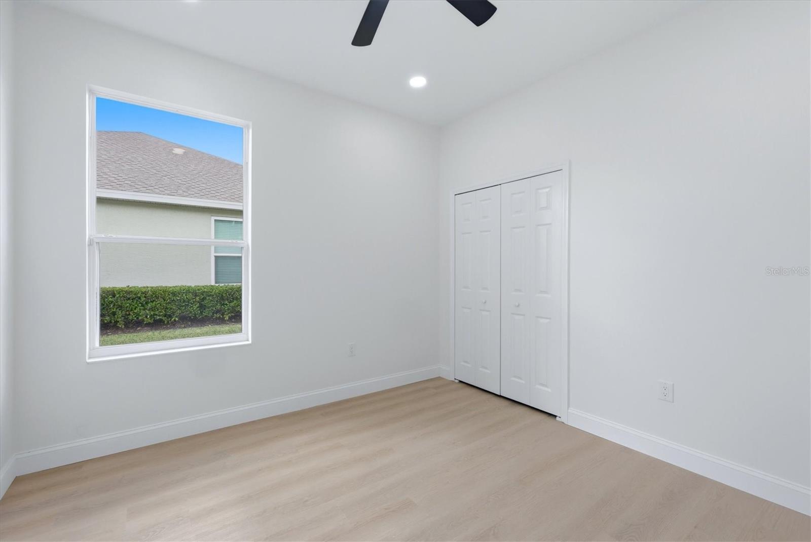 Image 26 of 59 For 8115 Planters Knoll Terrace