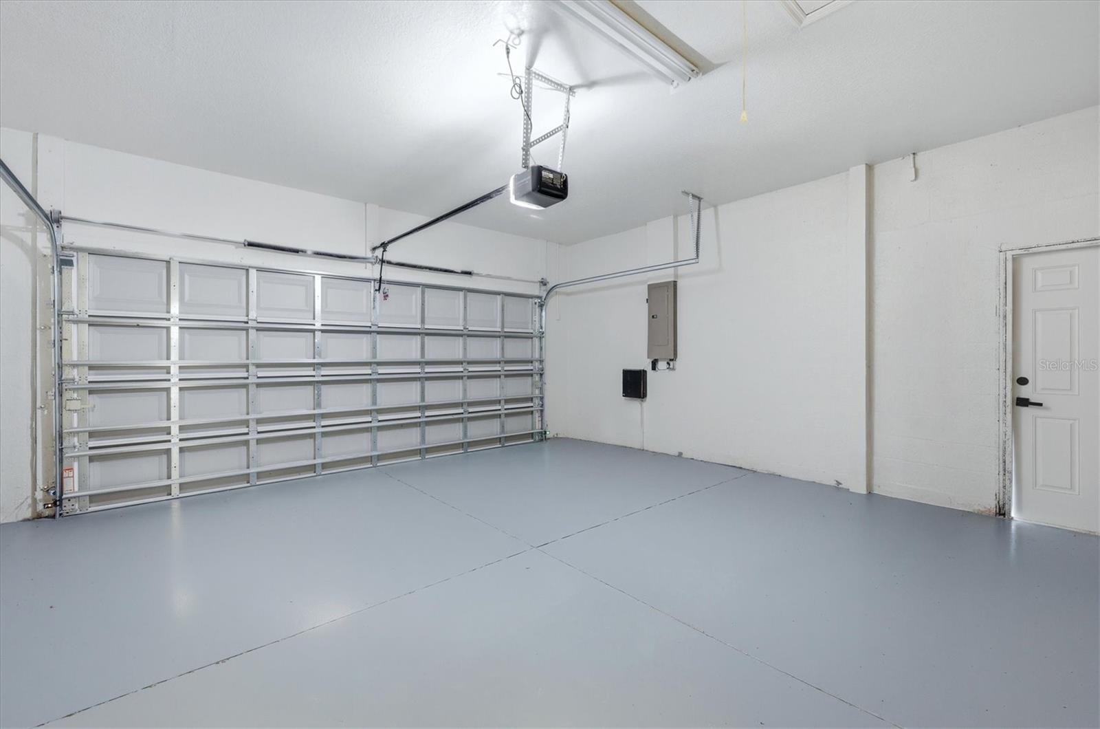 Image 28 of 59 For 8115 Planters Knoll Terrace