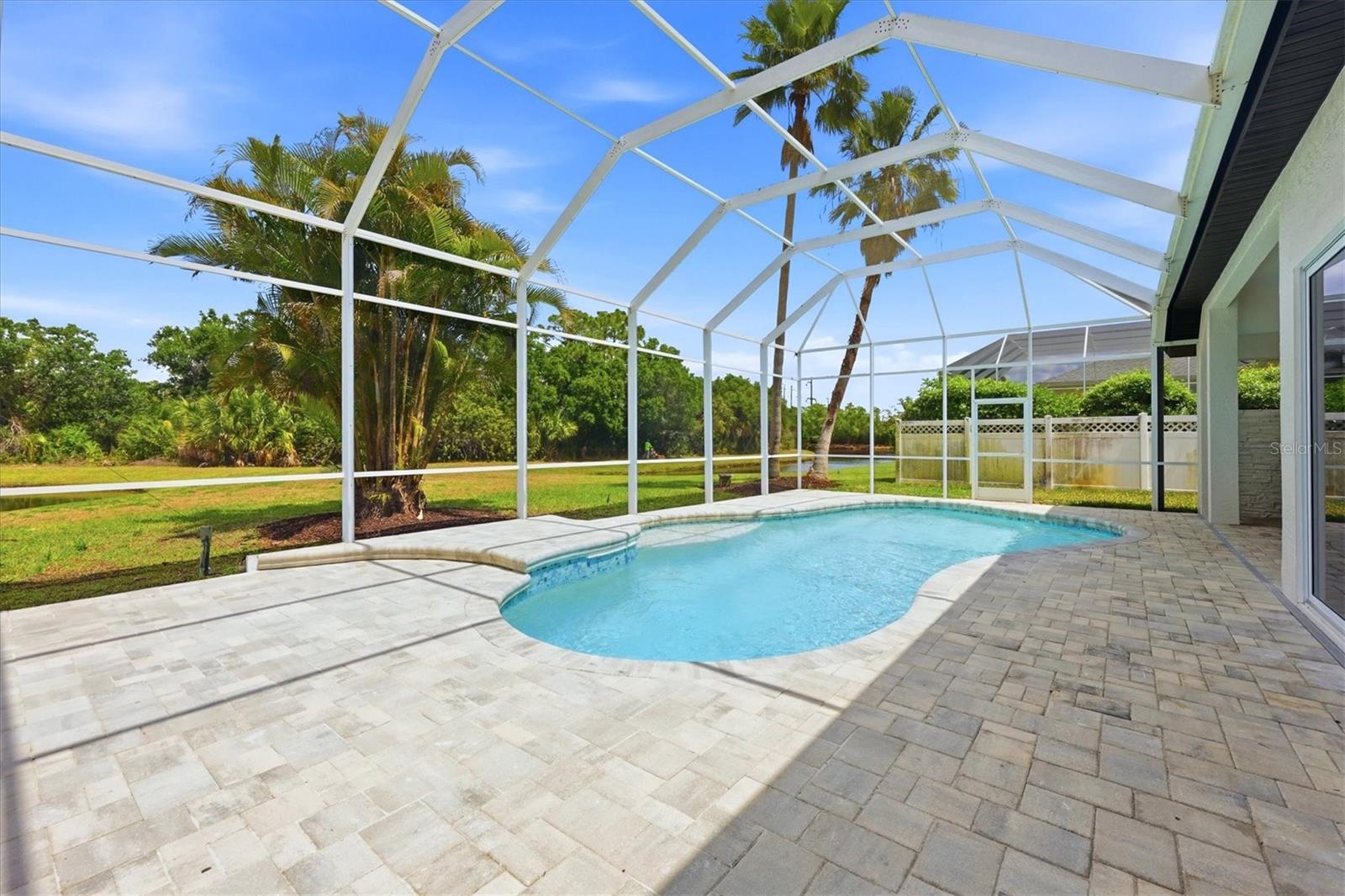 Image 33 of 59 For 8115 Planters Knoll Terrace