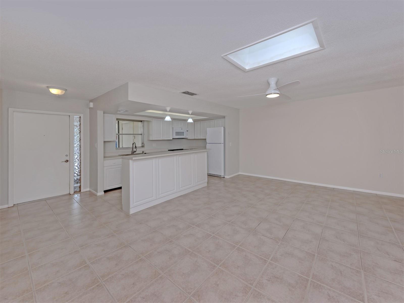 Image 12 of 60 For 6108 Green View Drive 143