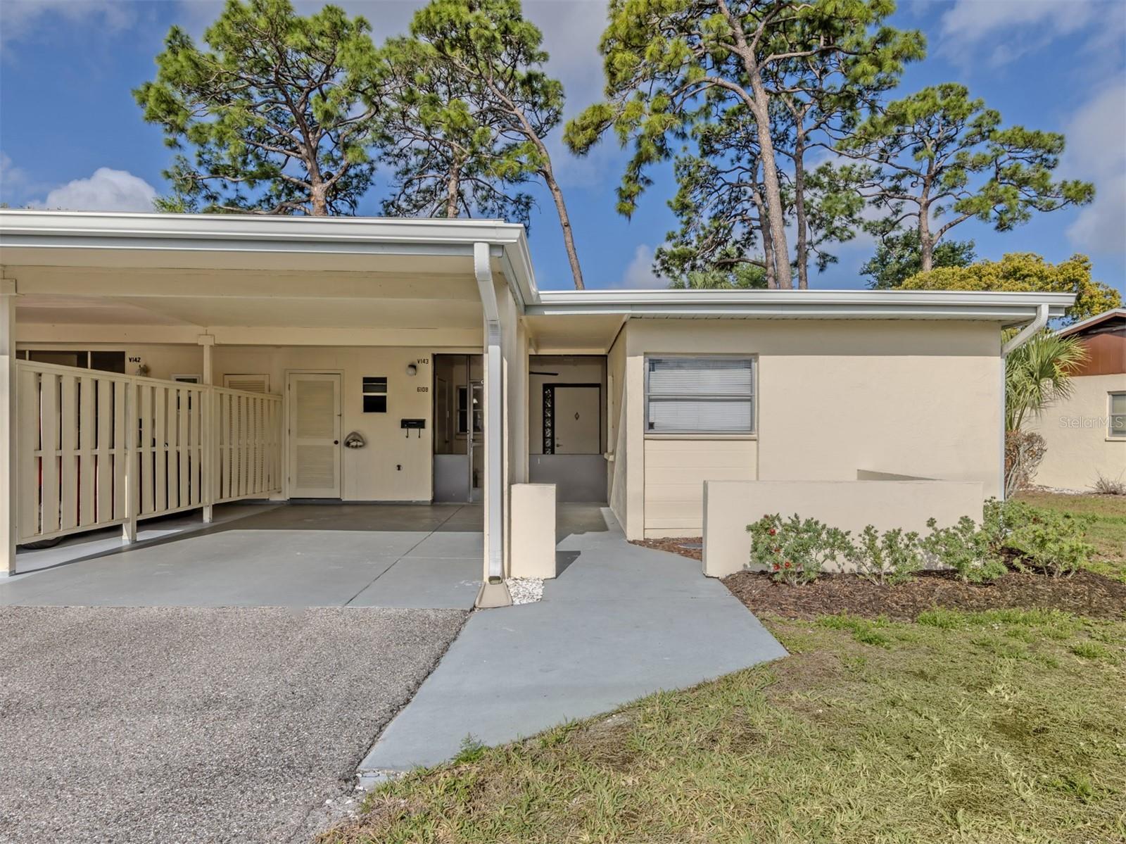 Image 2 of 60 For 6108 Green View Drive 143