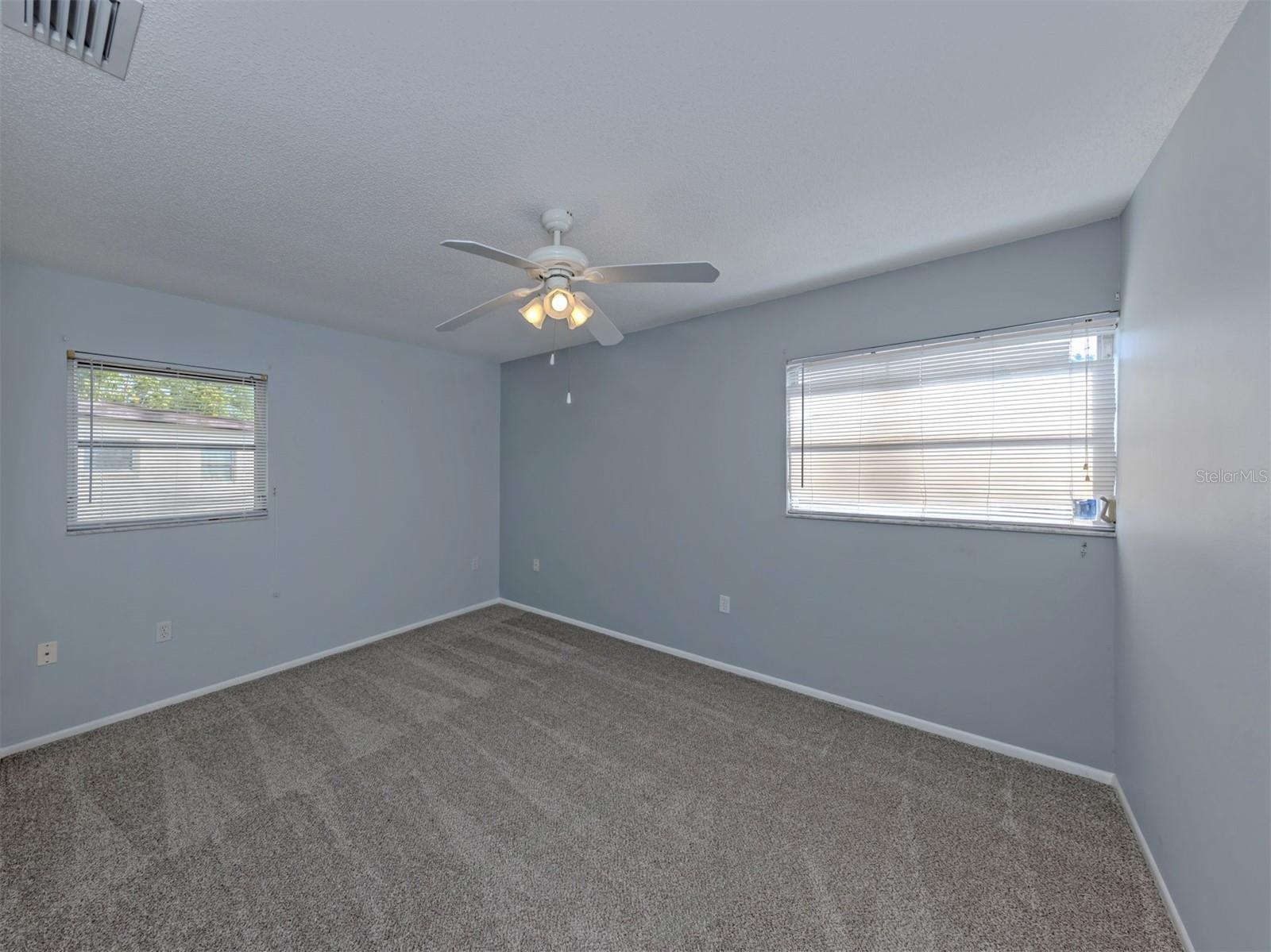 Image 25 of 60 For 6108 Green View Drive 143