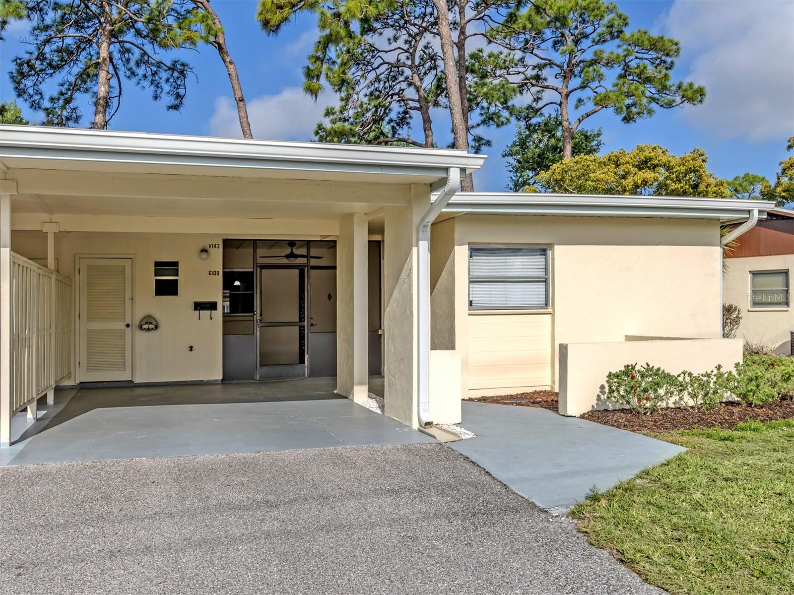 Image 28 of 60 For 6108 Green View Drive 143