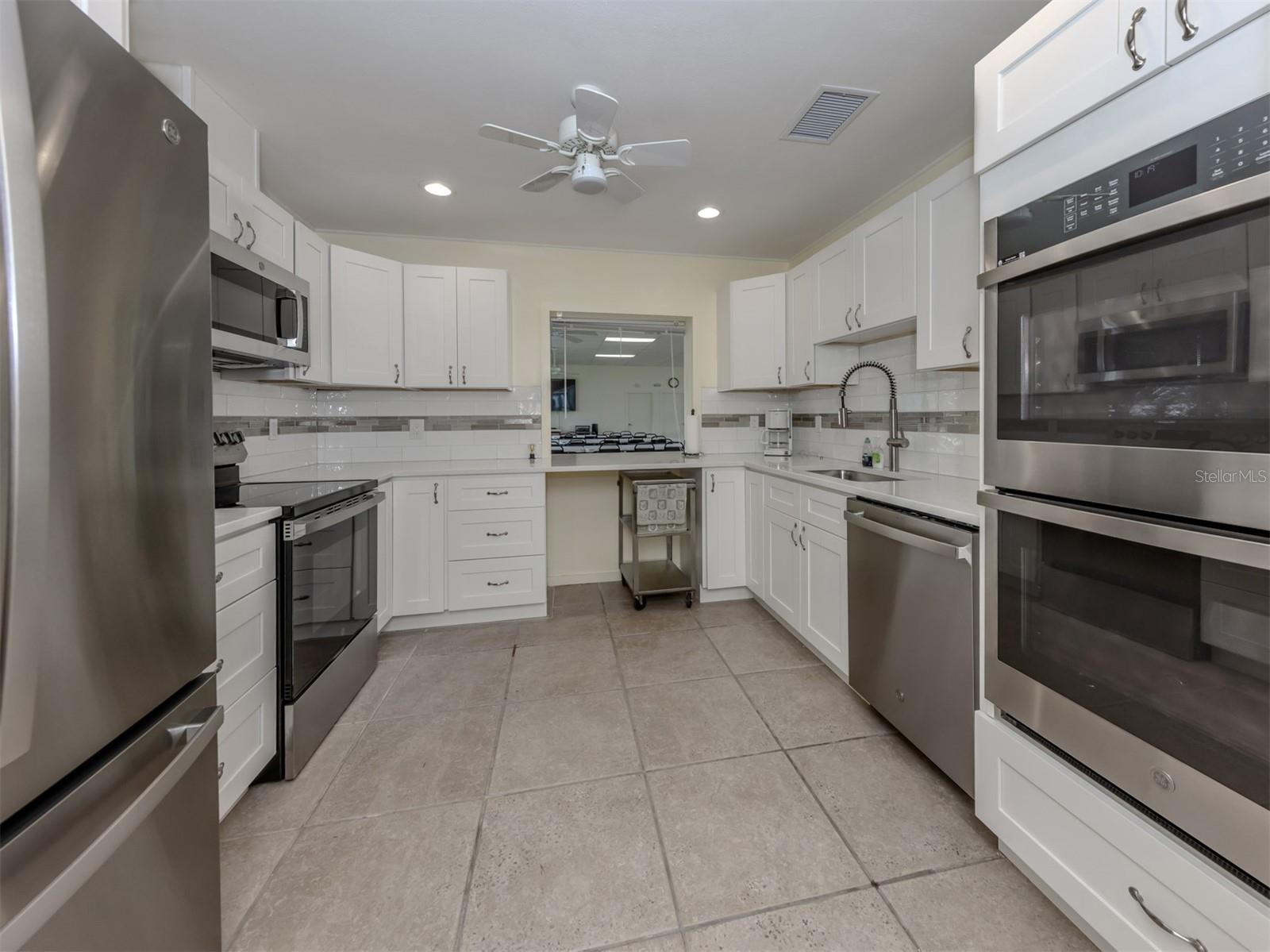 Image 37 of 60 For 6108 Green View Drive 143