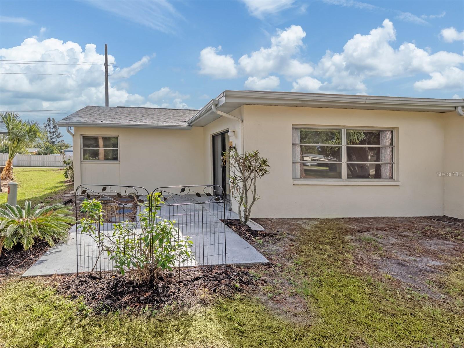 Image 6 of 60 For 6108 Green View Drive 143