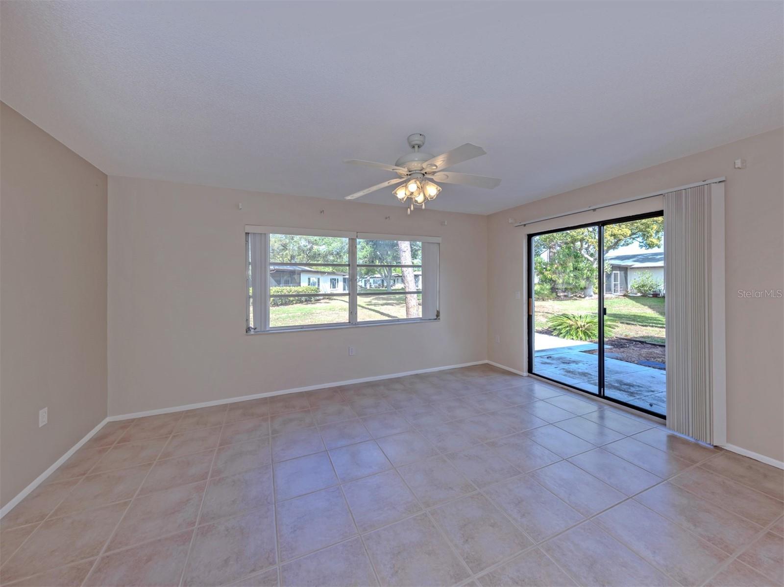 Image 7 of 60 For 6108 Green View Drive 143