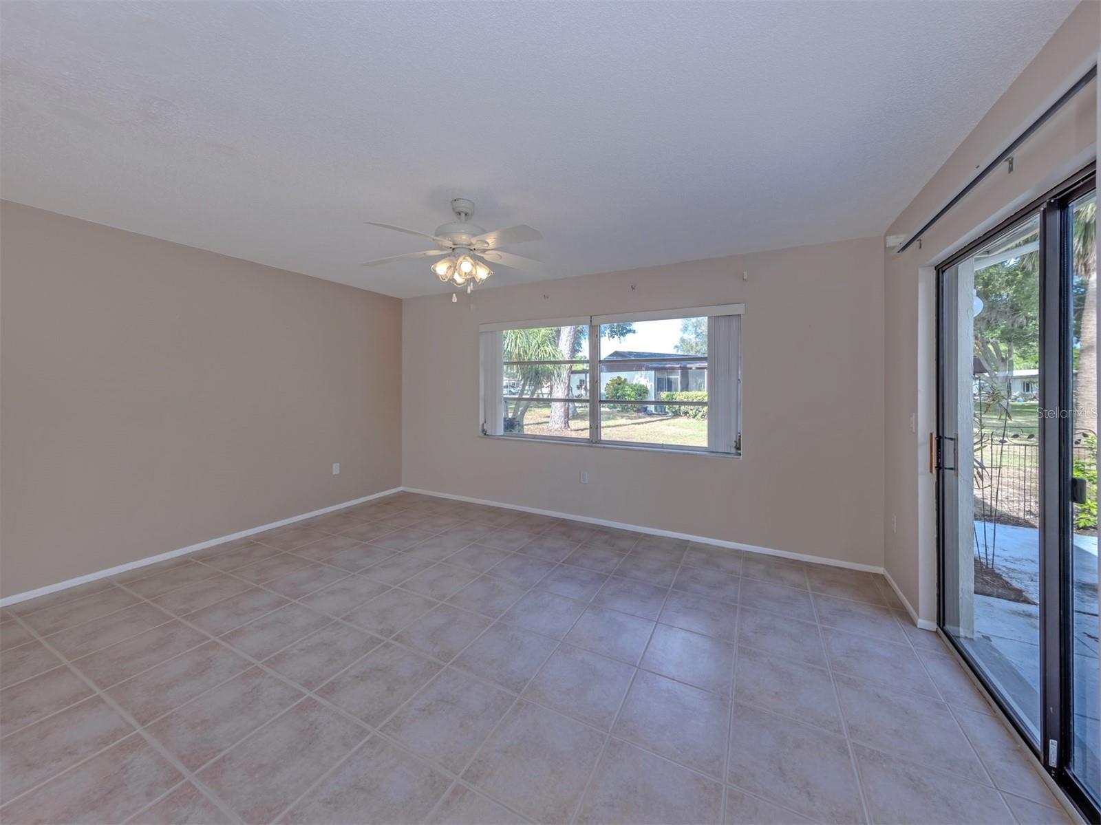 Image 8 of 60 For 6108 Green View Drive 143