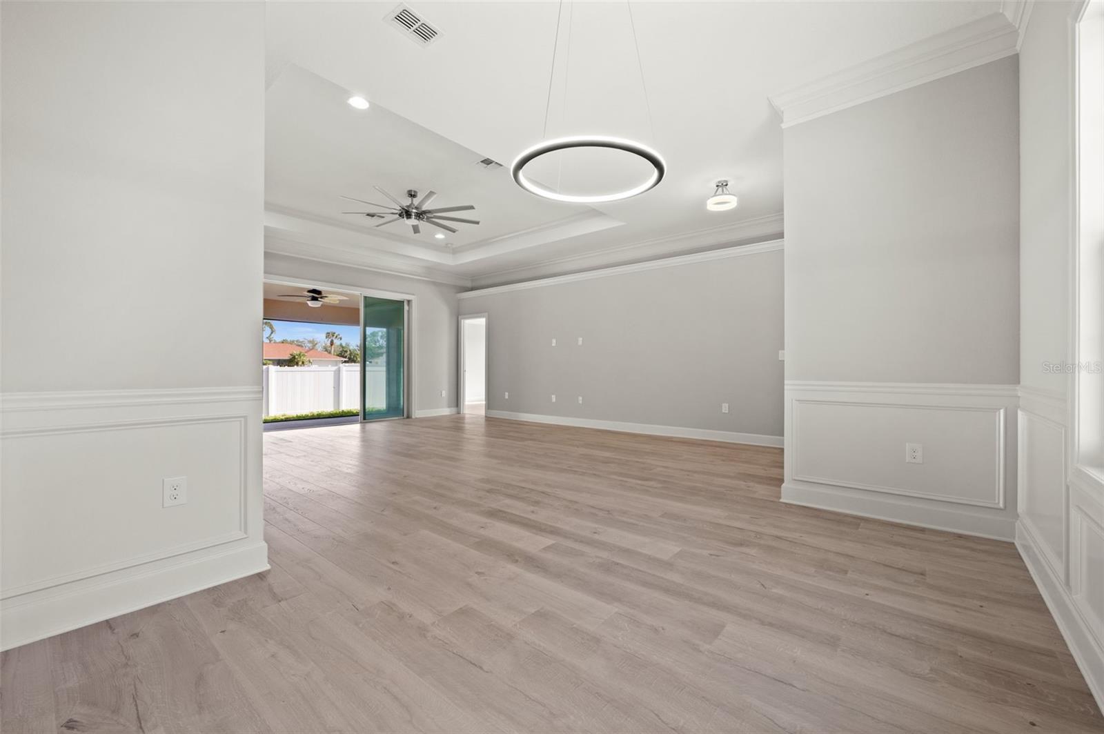 Image 14 of 35 For 1056 Tampa Road