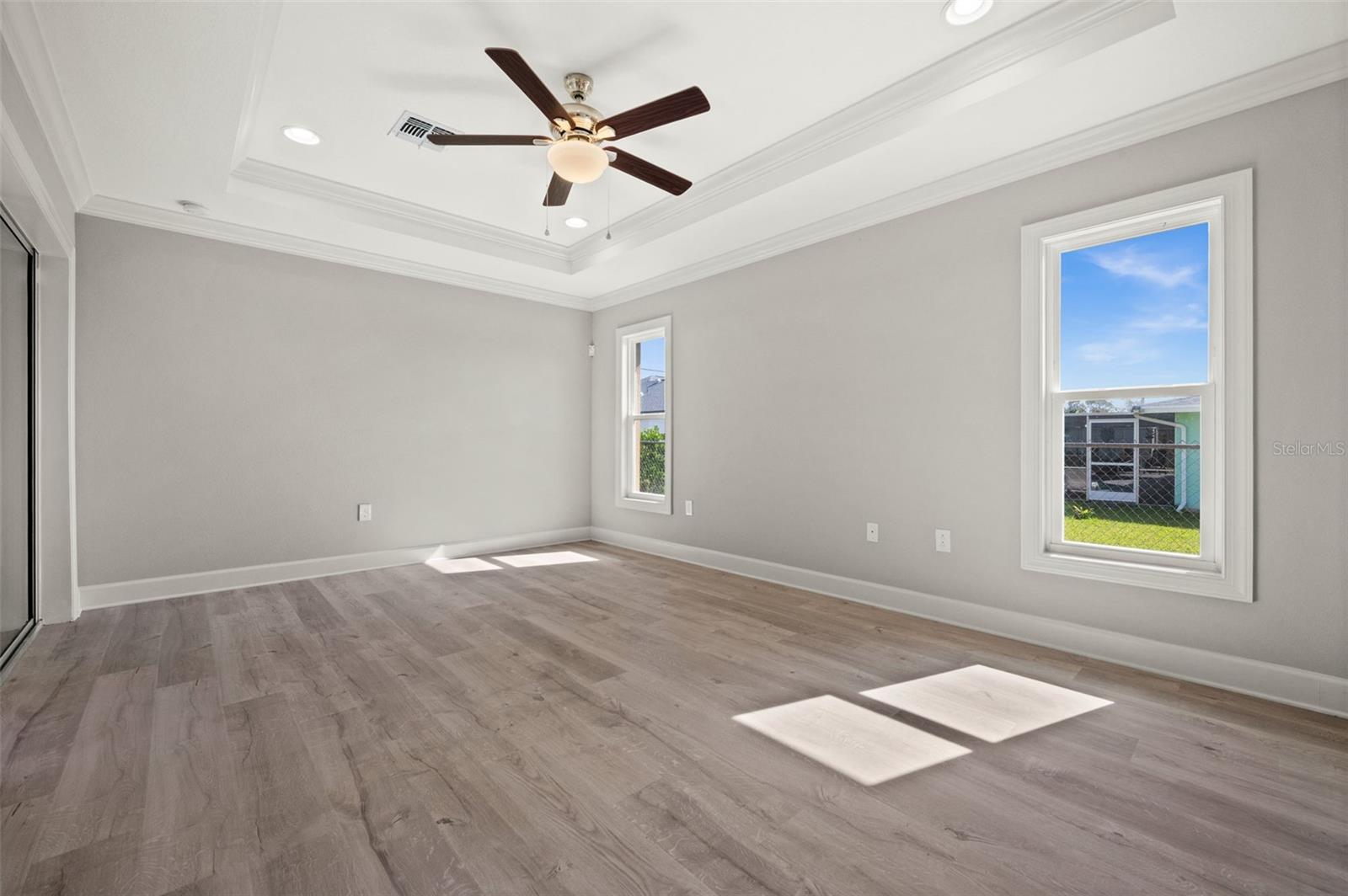 Image 19 of 35 For 1056 Tampa Road