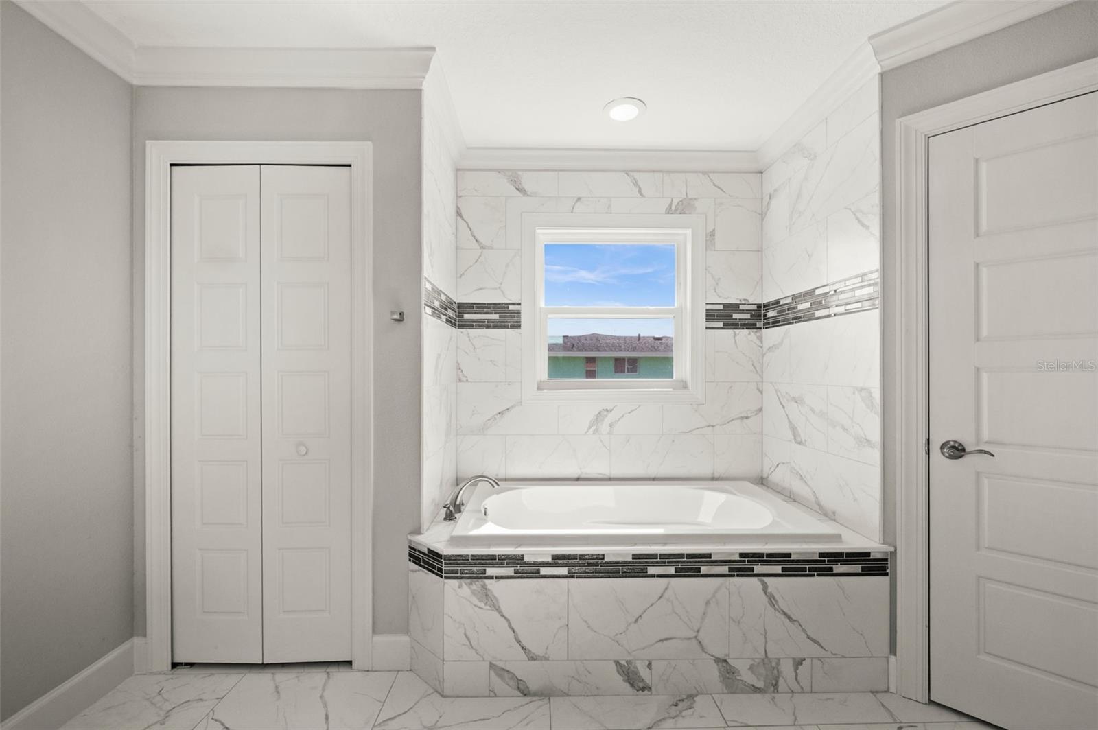 Image 22 of 35 For 1056 Tampa Road