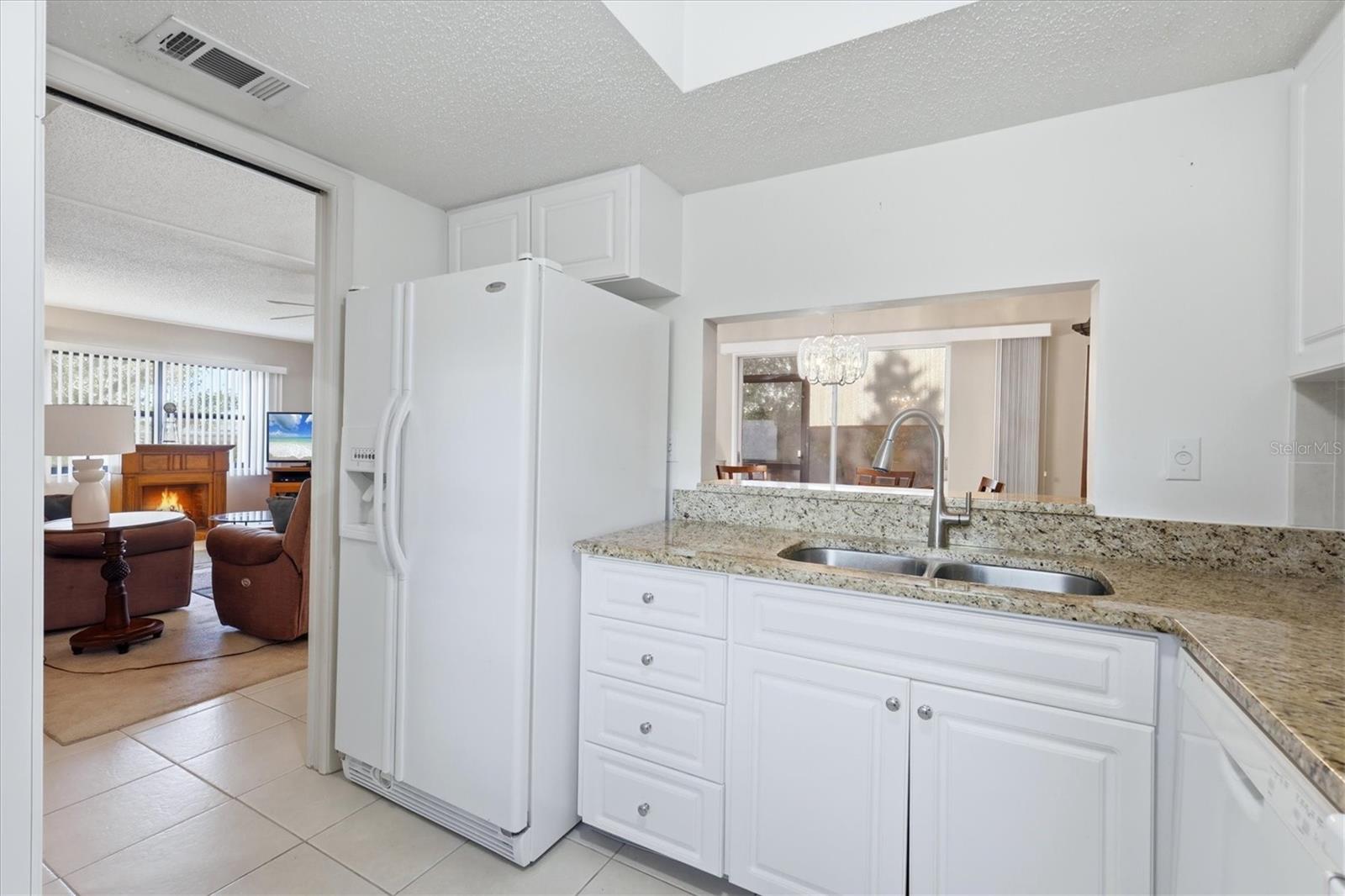 Image 22 of 53 For 2756 Clubhouse Drive 101