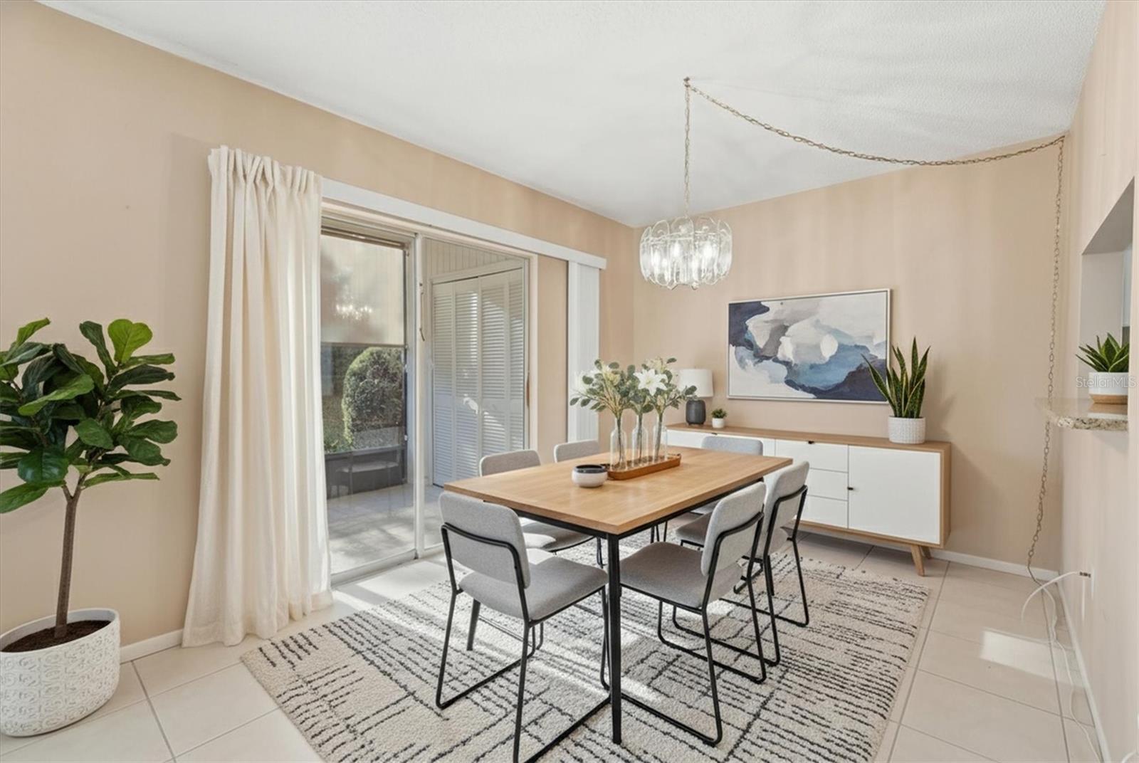 Image 8 of 53 For 2756 Clubhouse Drive 101