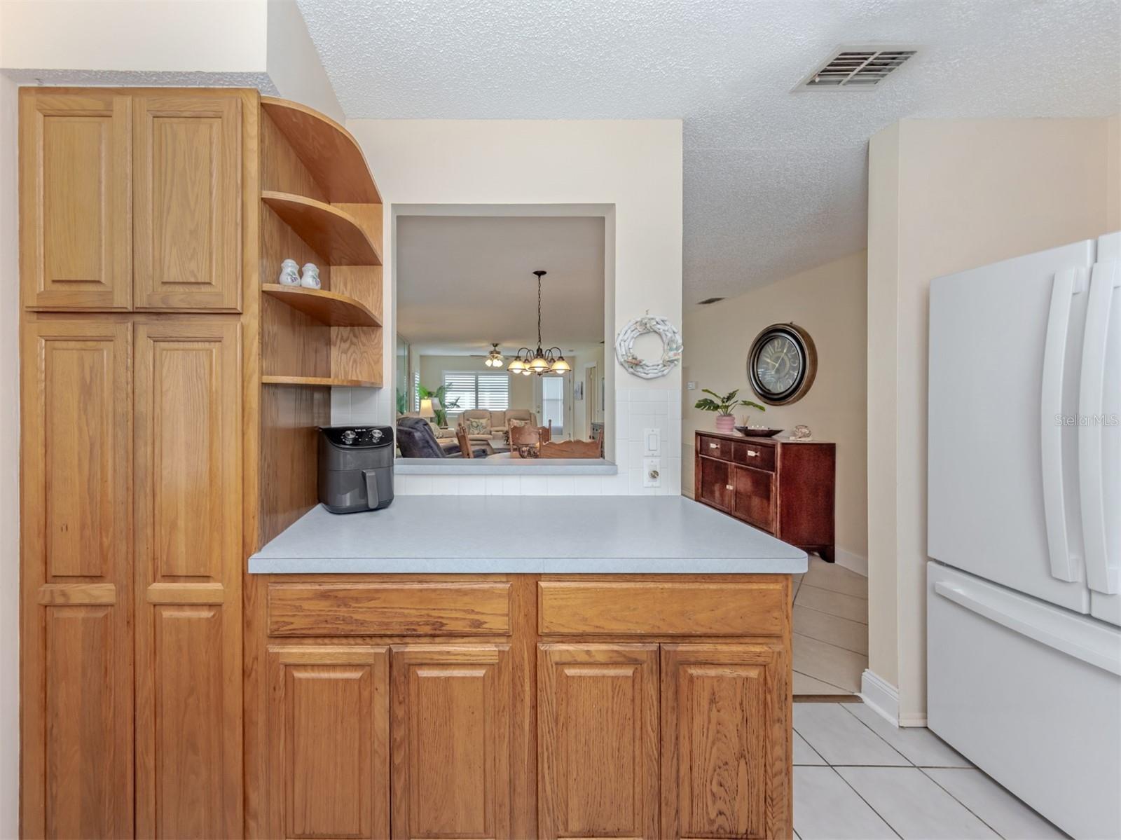 Image 19 of 35 For 414 Circlewood Drive H2