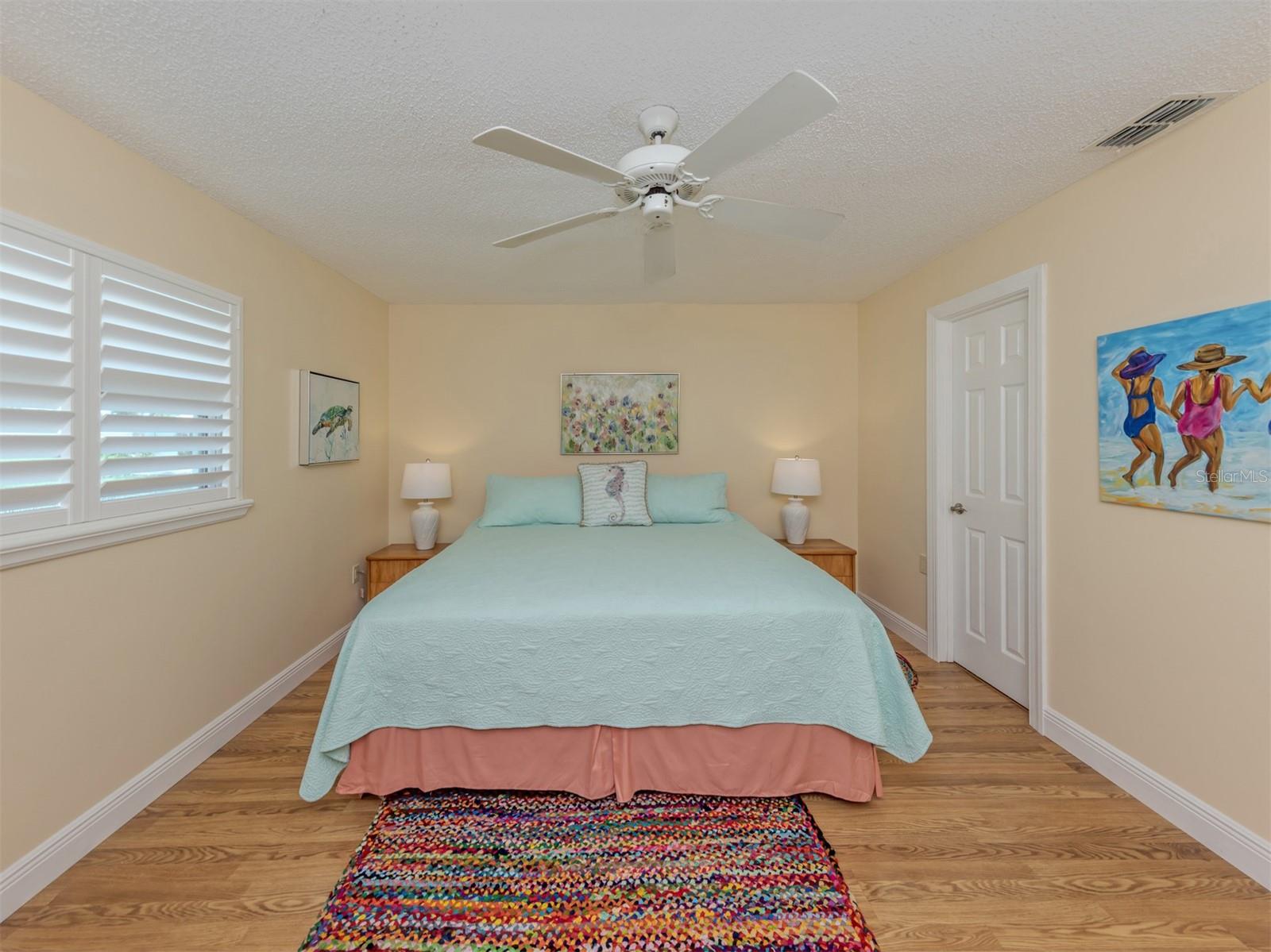 Image 21 of 35 For 414 Circlewood Drive H2