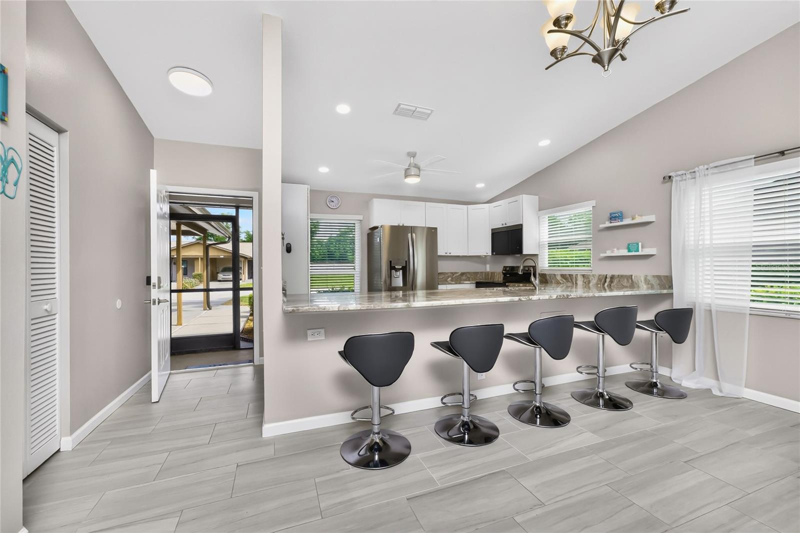 Image 10 of 57 For 1711 Curry Trail 29