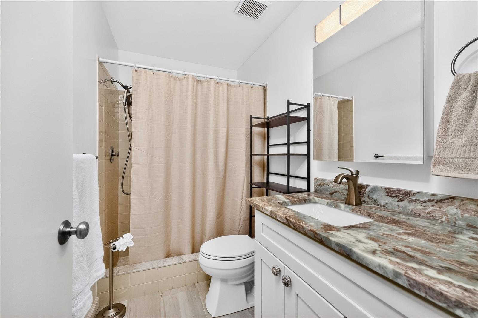 Image 21 of 57 For 1711 Curry Trail 29