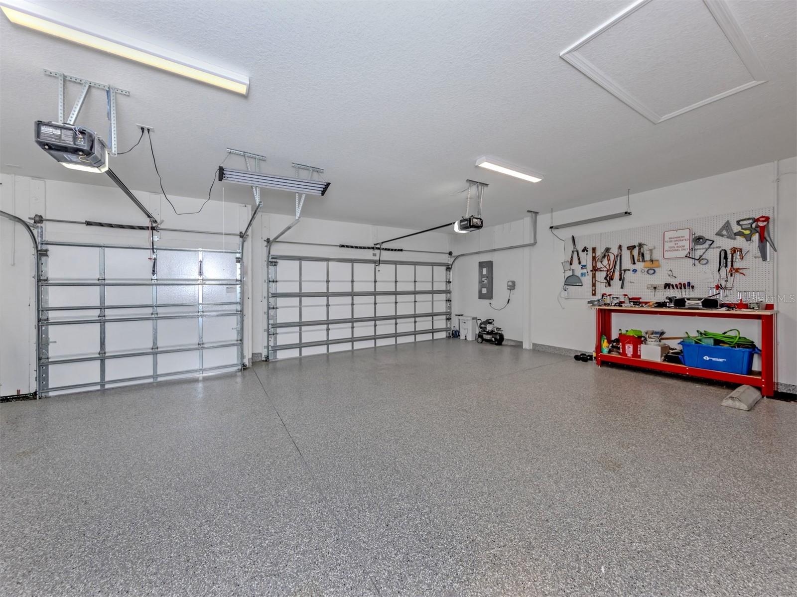 Image 2 of 92 For 390 Ariano Avenue