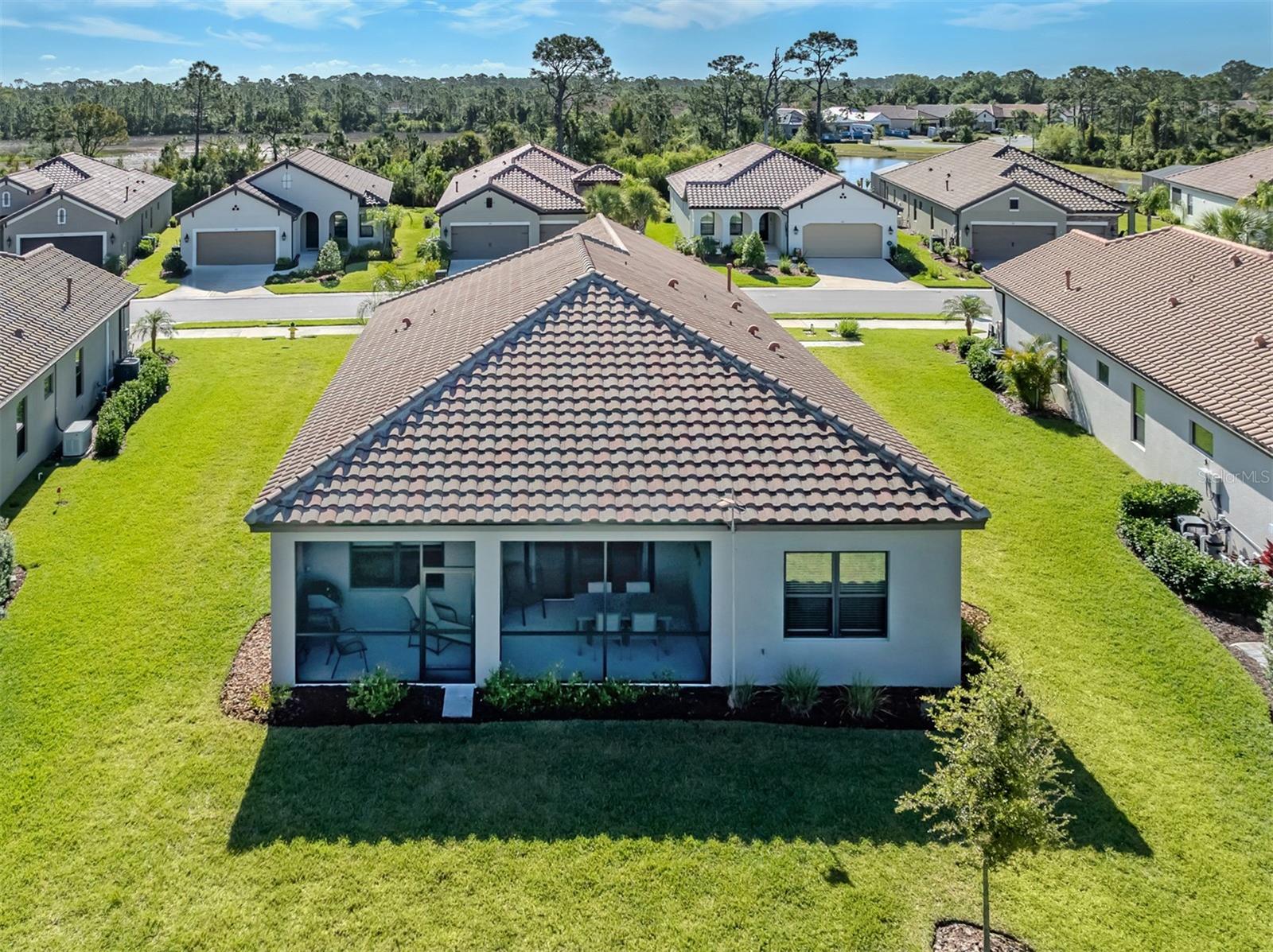 Image 20 of 92 For 390 Ariano Avenue