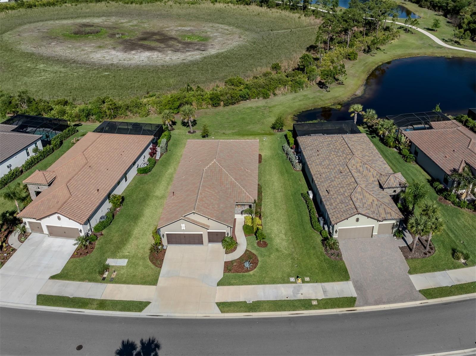 Image 47 of 92 For 390 Ariano Avenue