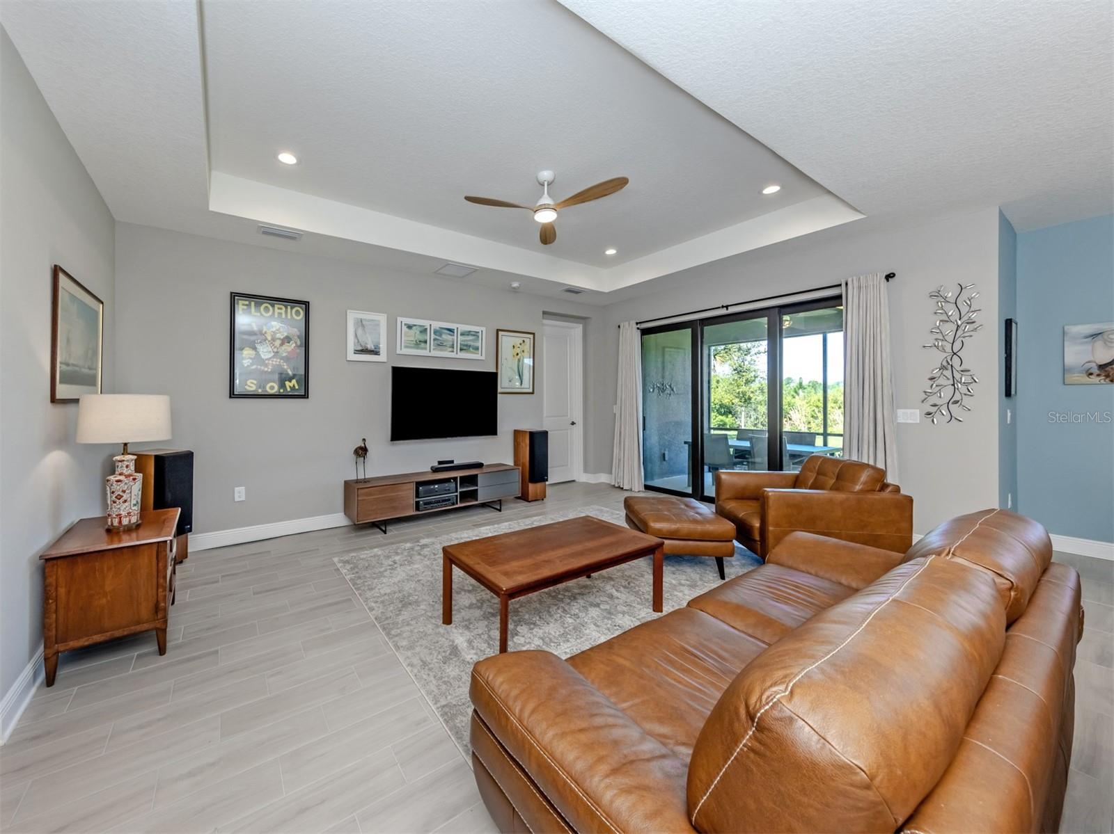 Image 5 of 92 For 390 Ariano Avenue