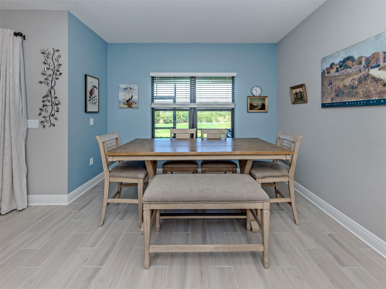 Image 6 of 92 For 390 Ariano Avenue