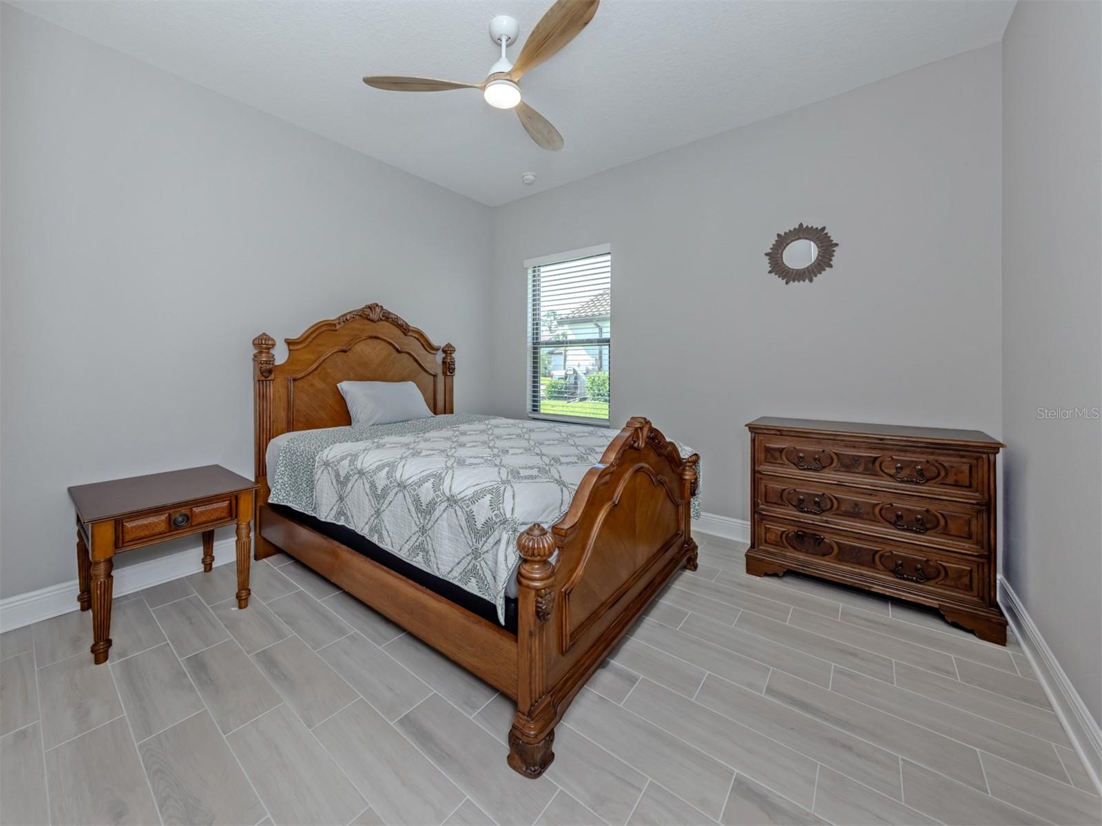 Image 9 of 92 For 390 Ariano Avenue