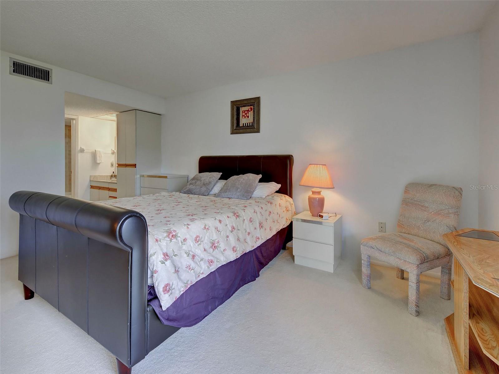 Image 25 of 60 For 1405 Pine Lake Drive 5