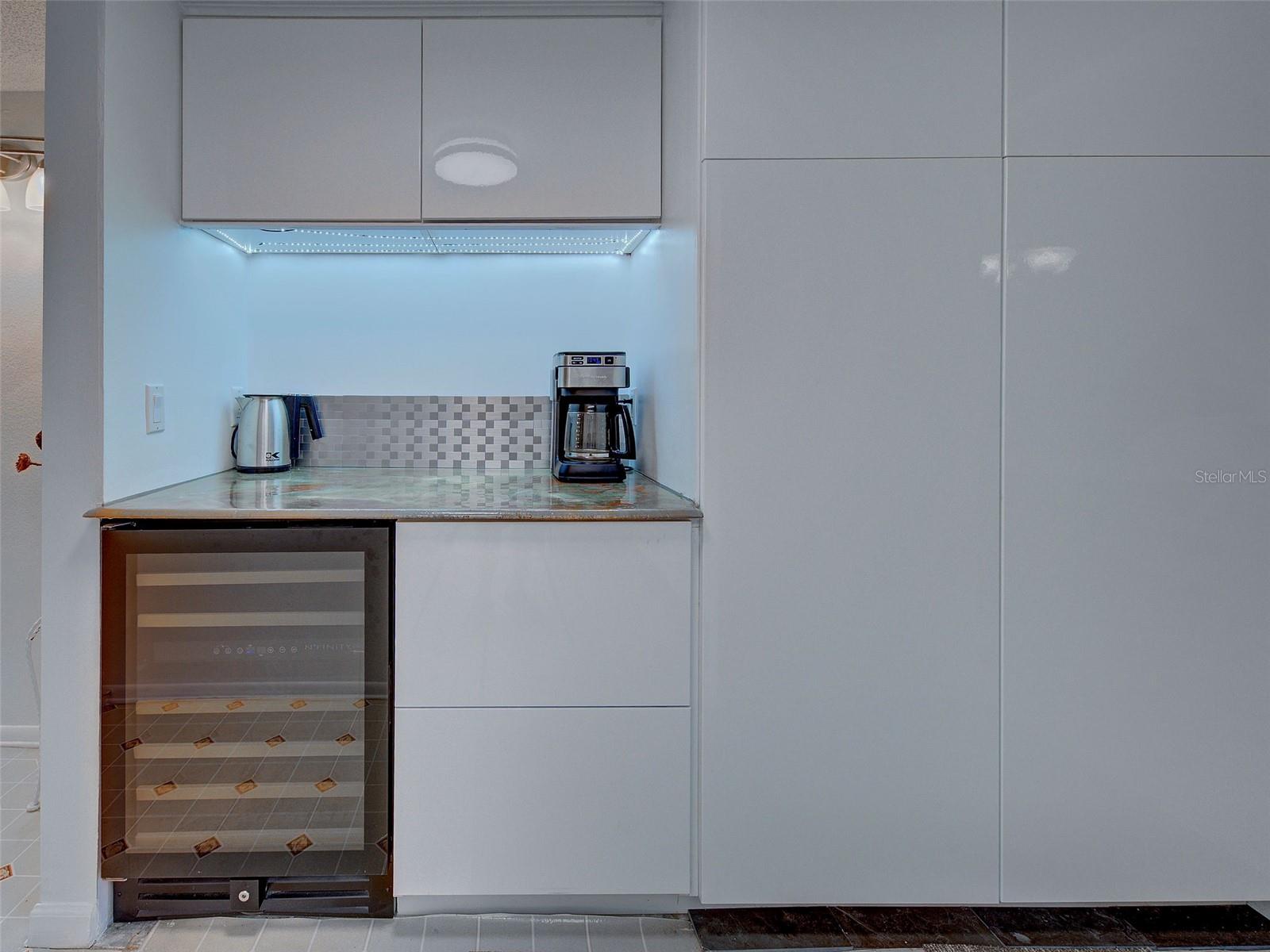 Image 7 of 60 For 1405 Pine Lake Drive 5