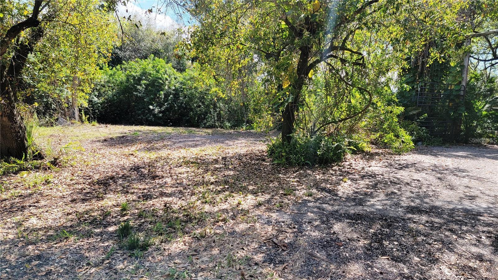 Image 10 of 18 For 602 Drury Lane