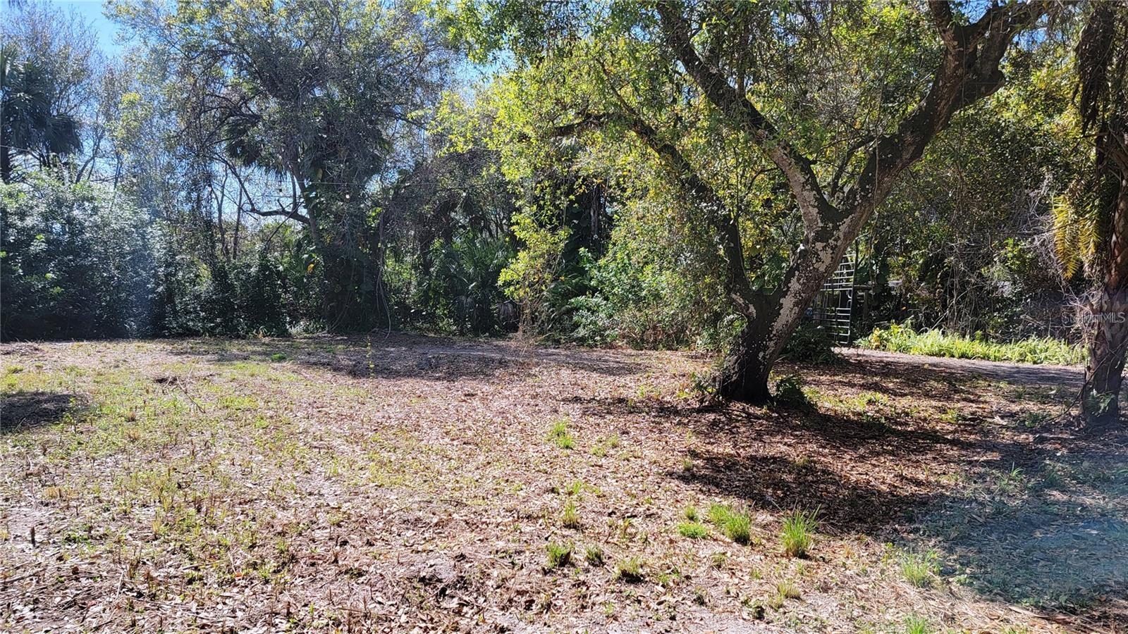 Image 12 of 18 For 602 Drury Lane