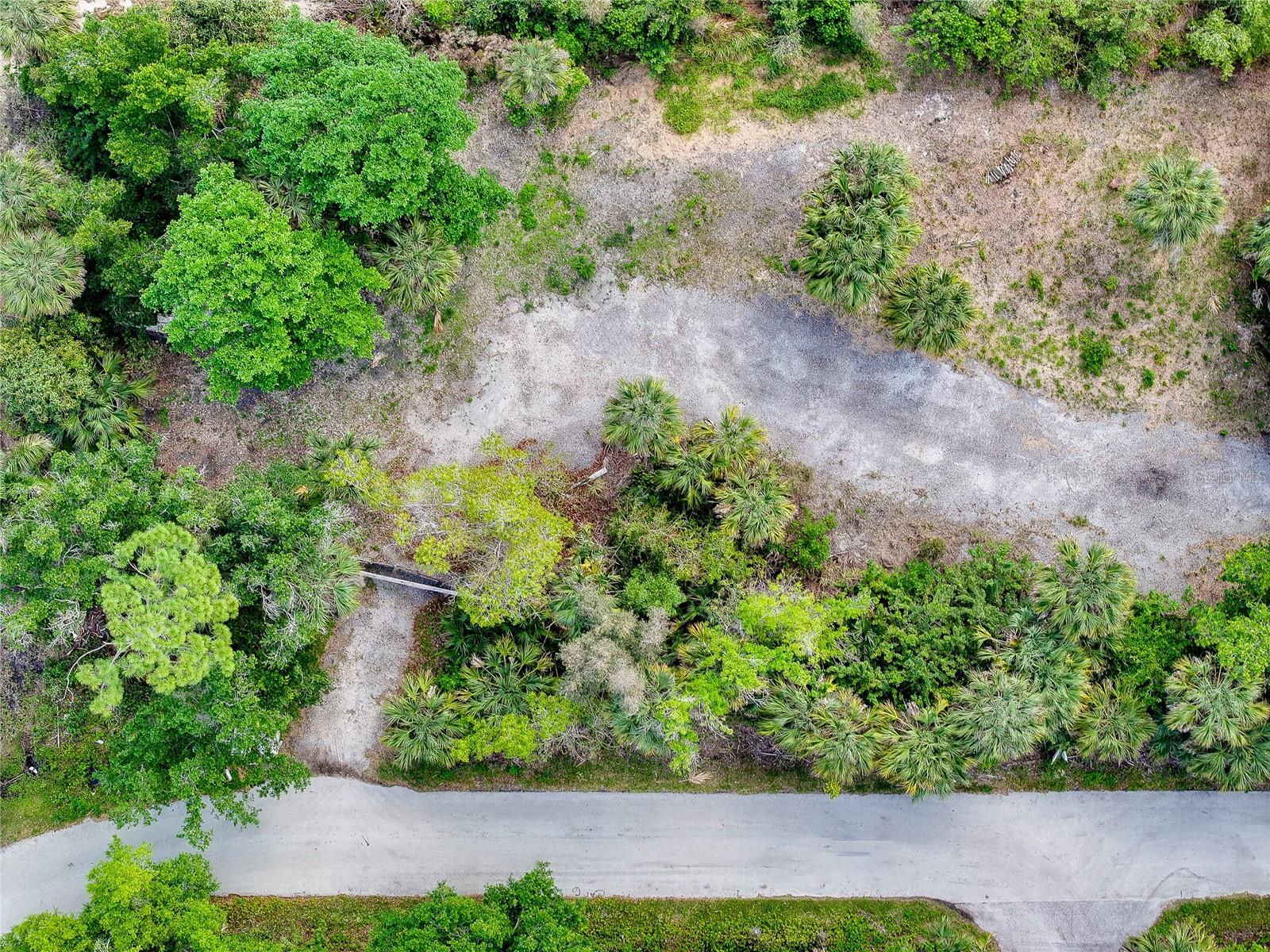 Image 3 of 18 For 602 Drury Lane