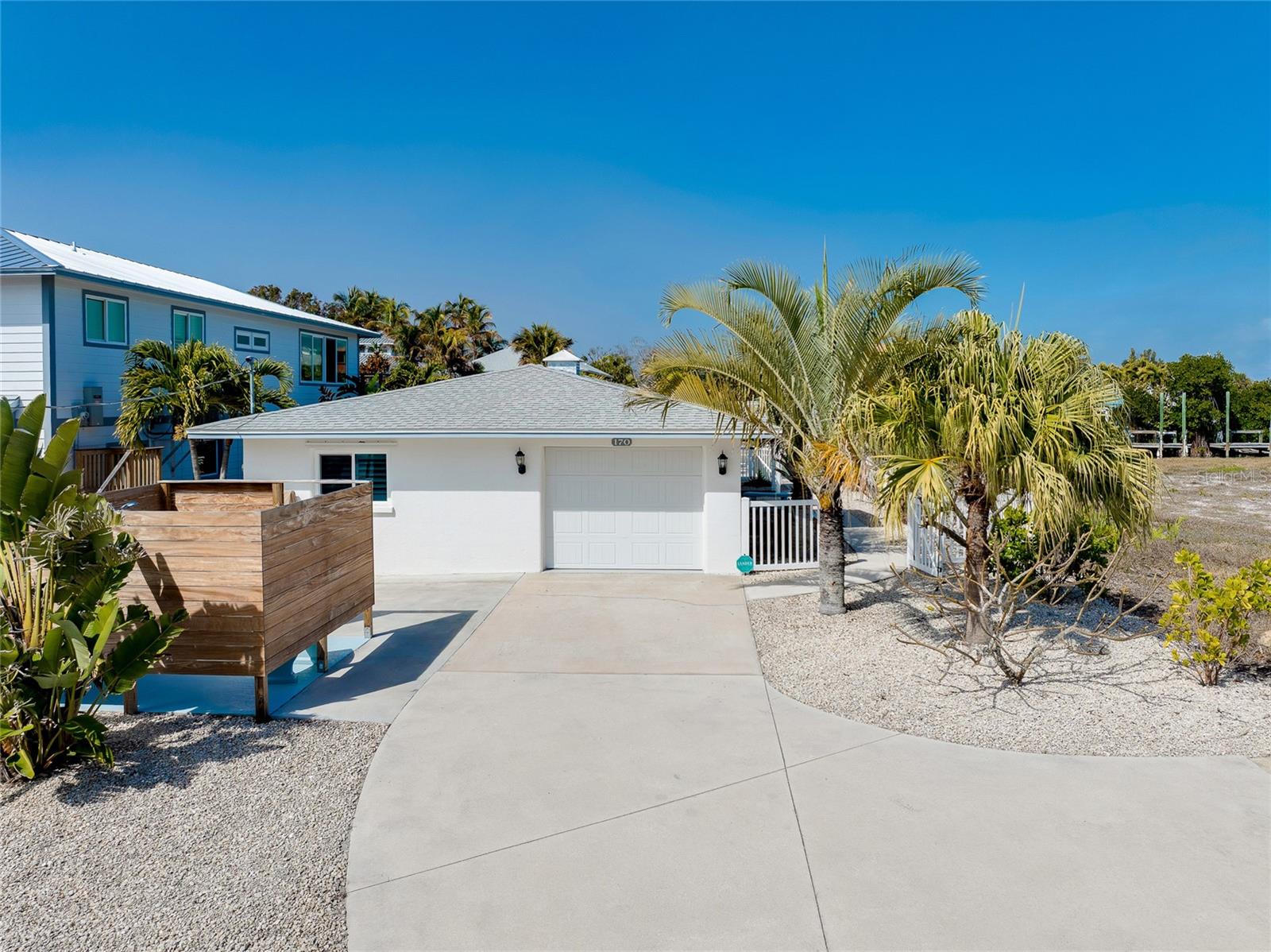 Image 2 of 66 For 170 Mockingbird Lane