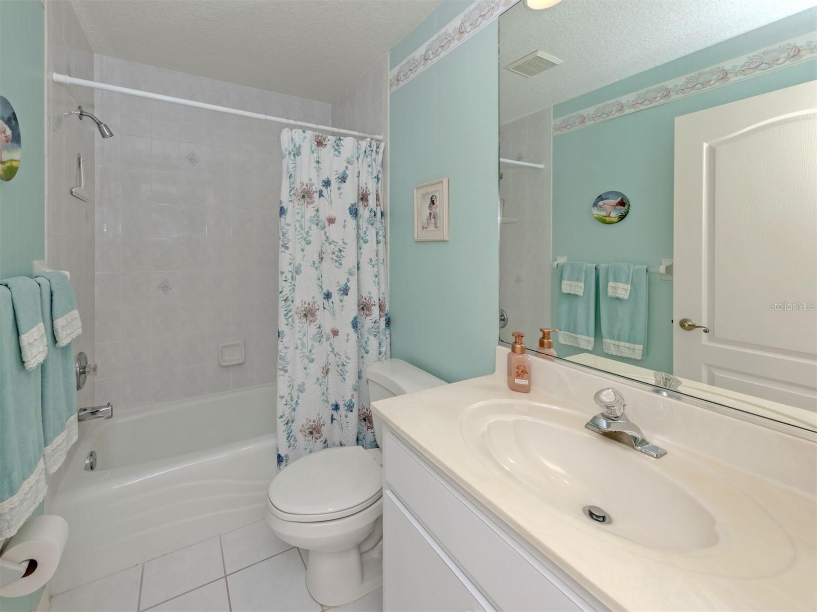 Image 22 of 50 For 737 Pond Lily Way