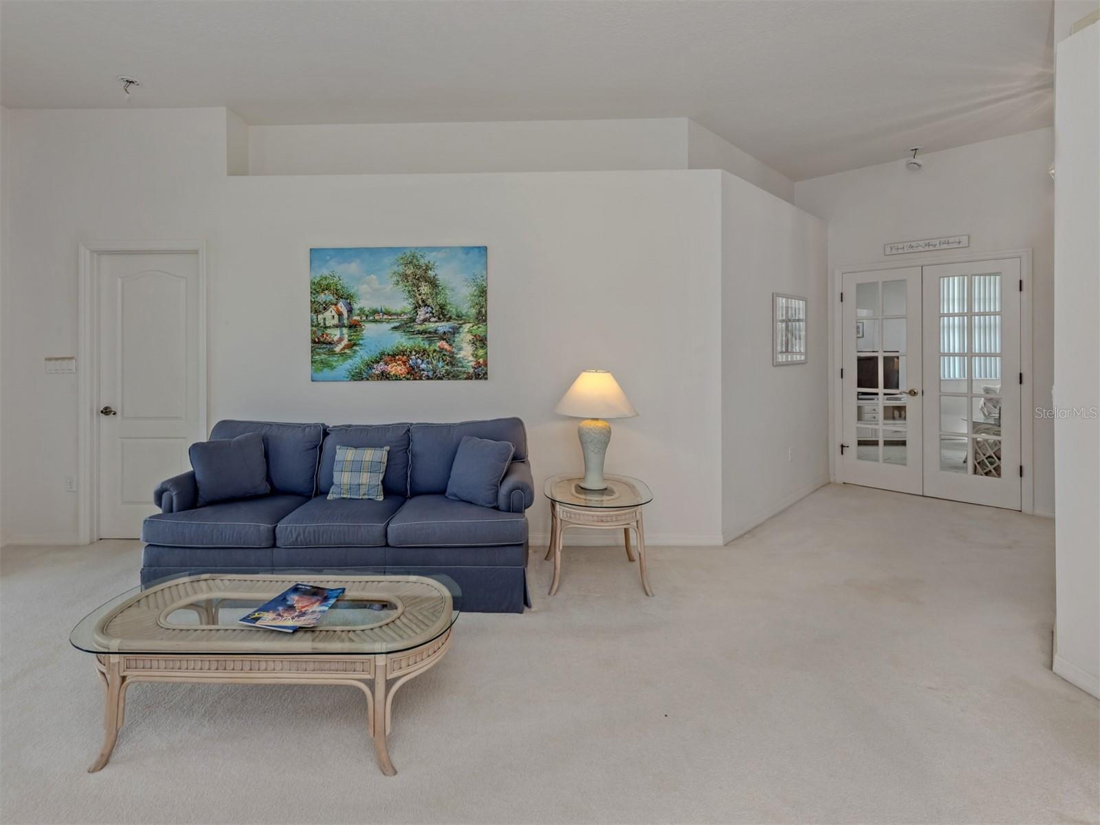 Image 7 of 50 For 737 Pond Lily Way