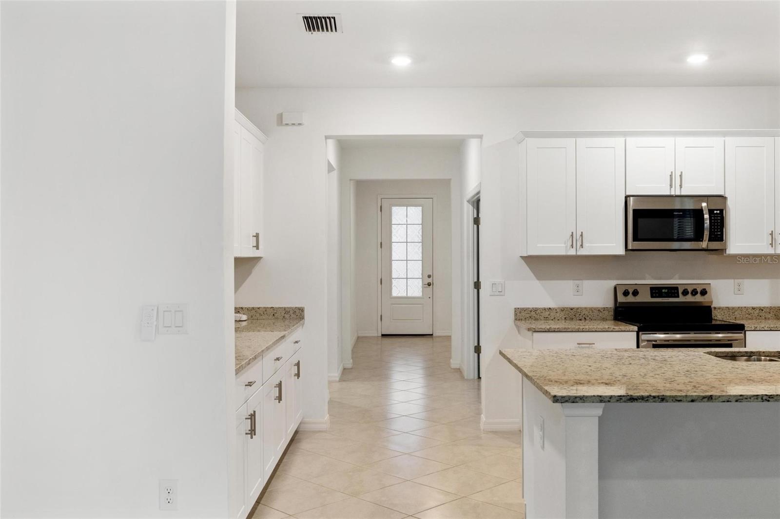 Image 10 of 45 For 19729 Fishhawk Trail