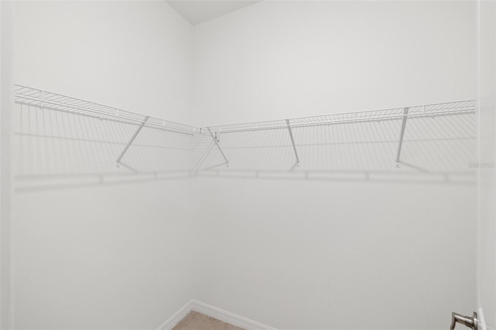 Image 29 of 45 For 19729 Fishhawk Trail