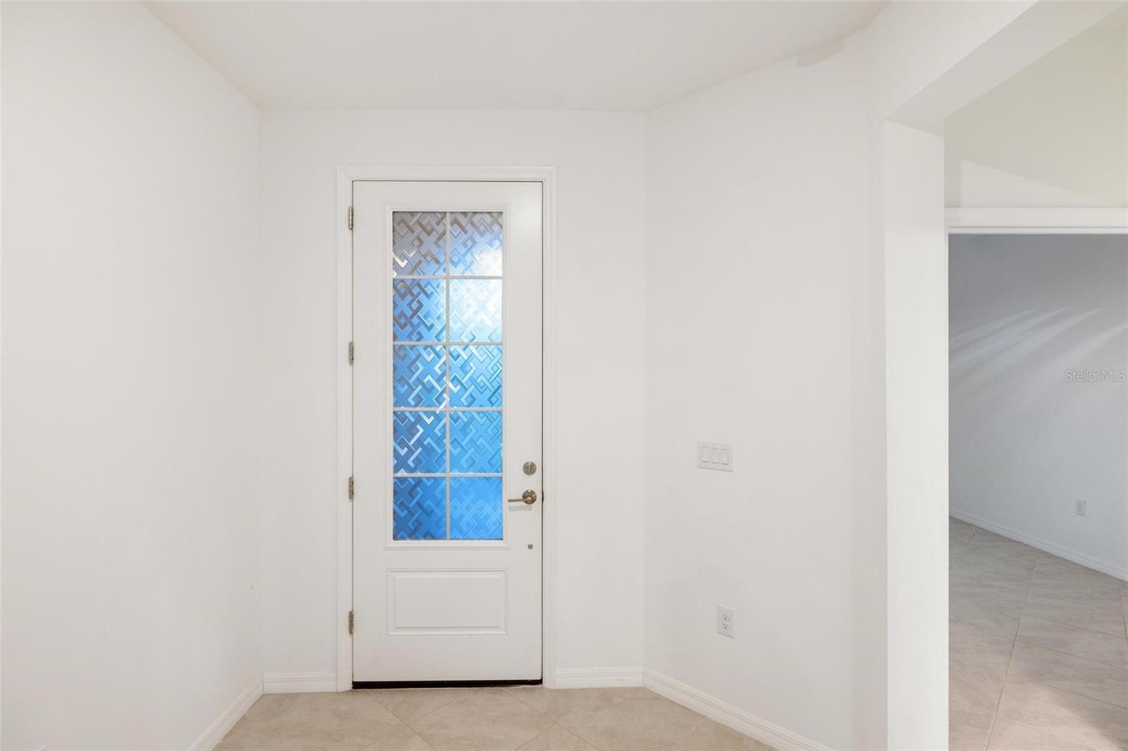 Image 4 of 45 For 19729 Fishhawk Trail