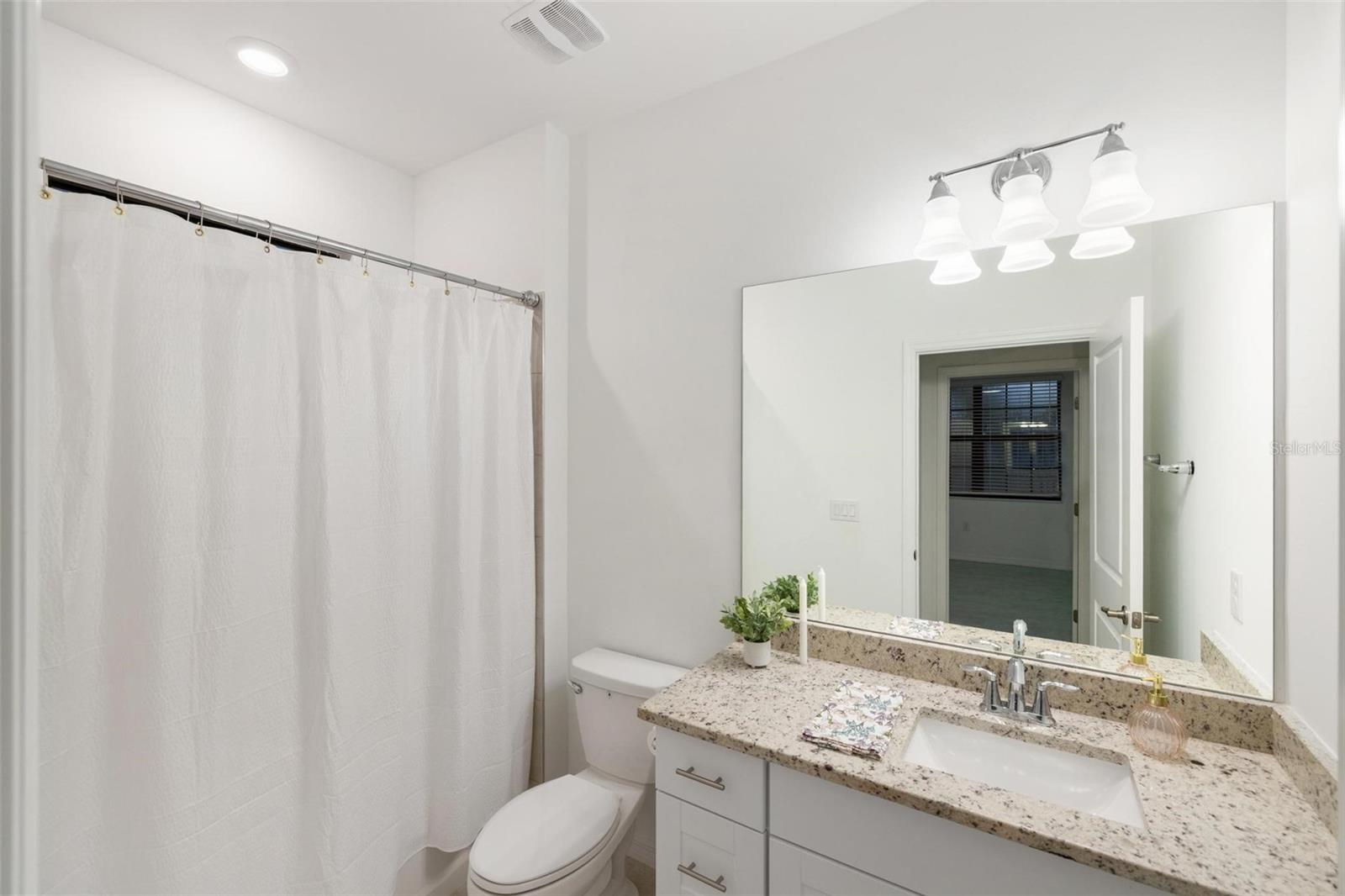 Image 6 of 45 For 19729 Fishhawk Trail