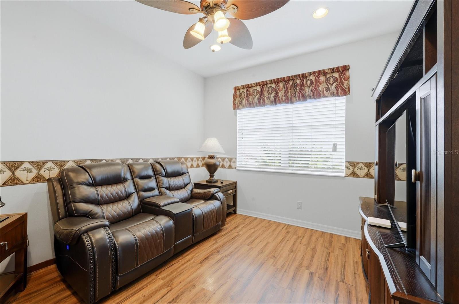 Image 10 of 88 For 4811 Blue Heron Circle