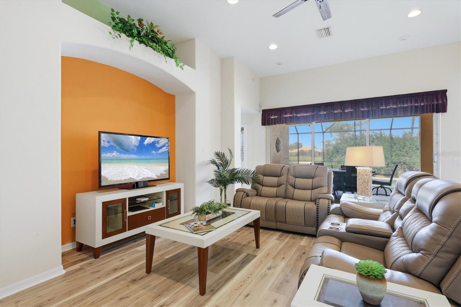 Image 14 of 88 For 4811 Blue Heron Circle