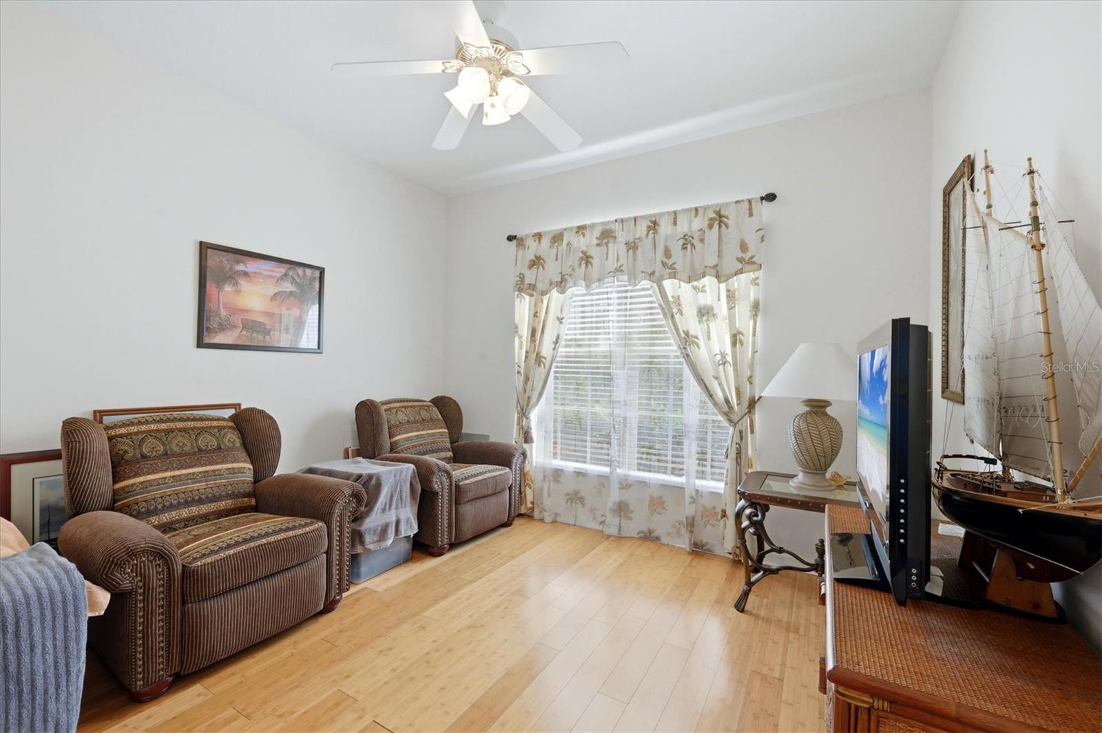 Image 25 of 88 For 4811 Blue Heron Circle