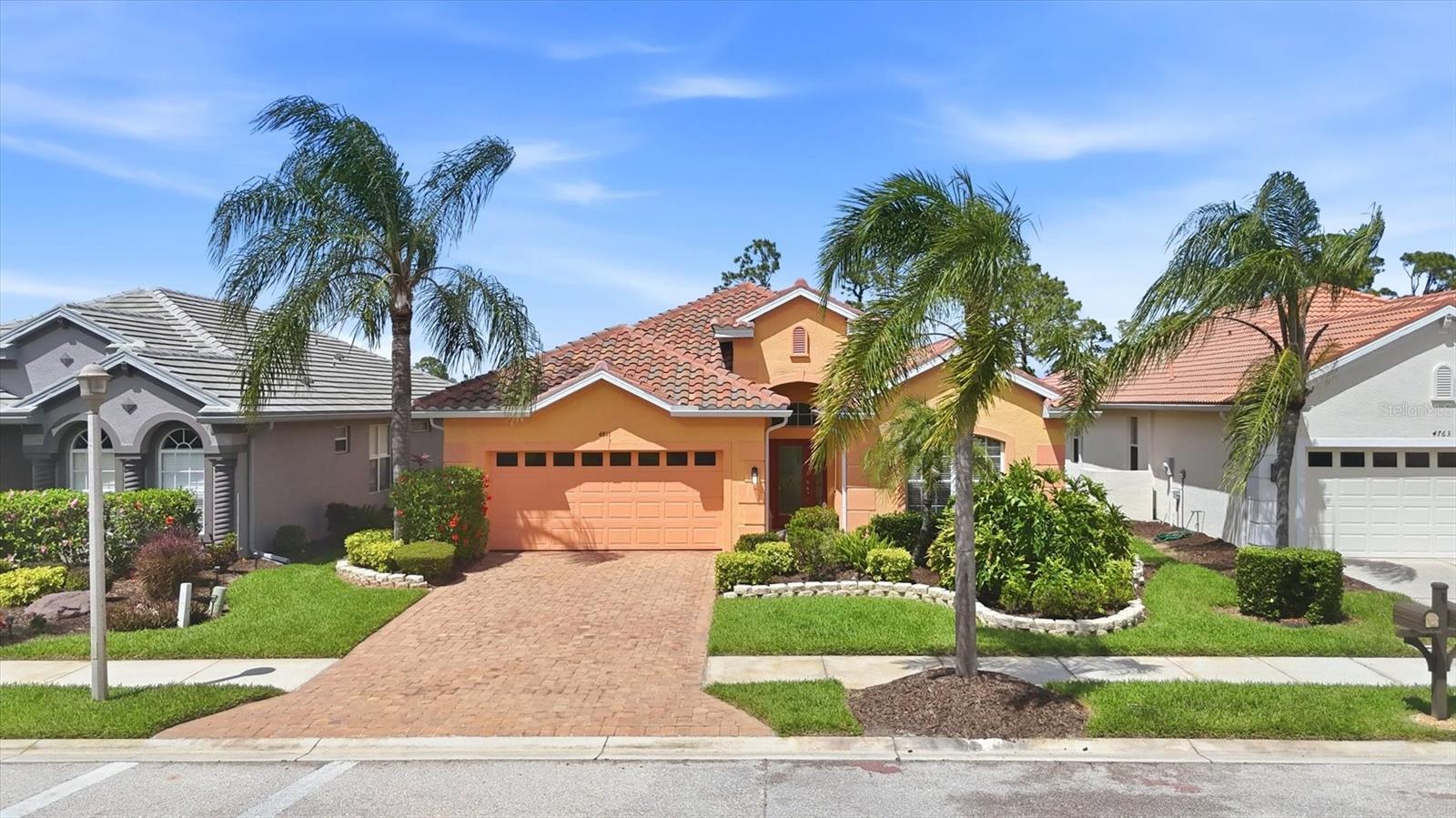 Image 6 of 88 For 4811 Blue Heron Circle