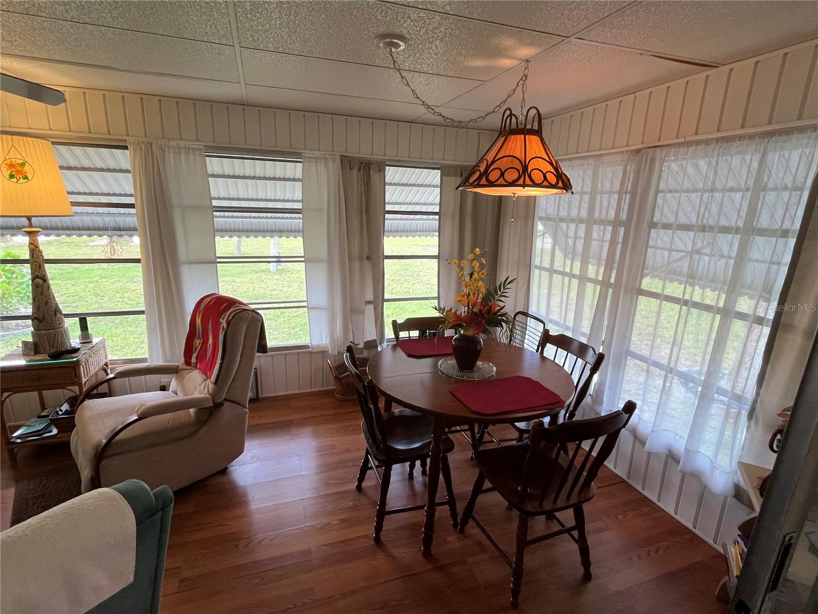 Image 21 of 38 For 206 Roma Road