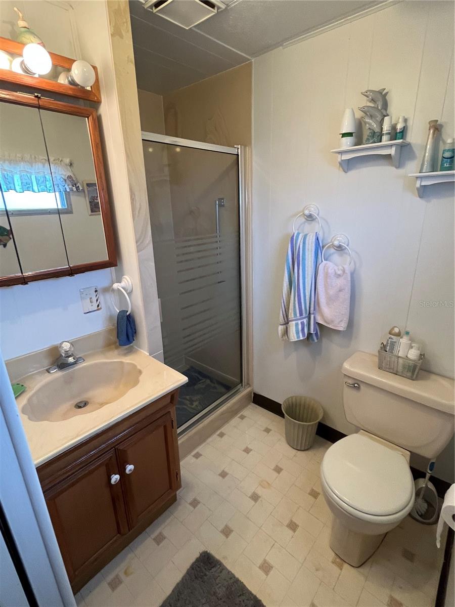 Image 34 of 38 For 206 Roma Road