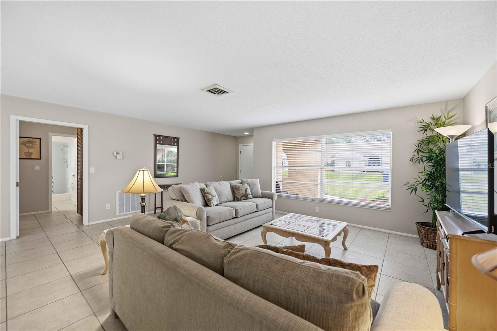 Image 10 of 49 For 123 Altair Road